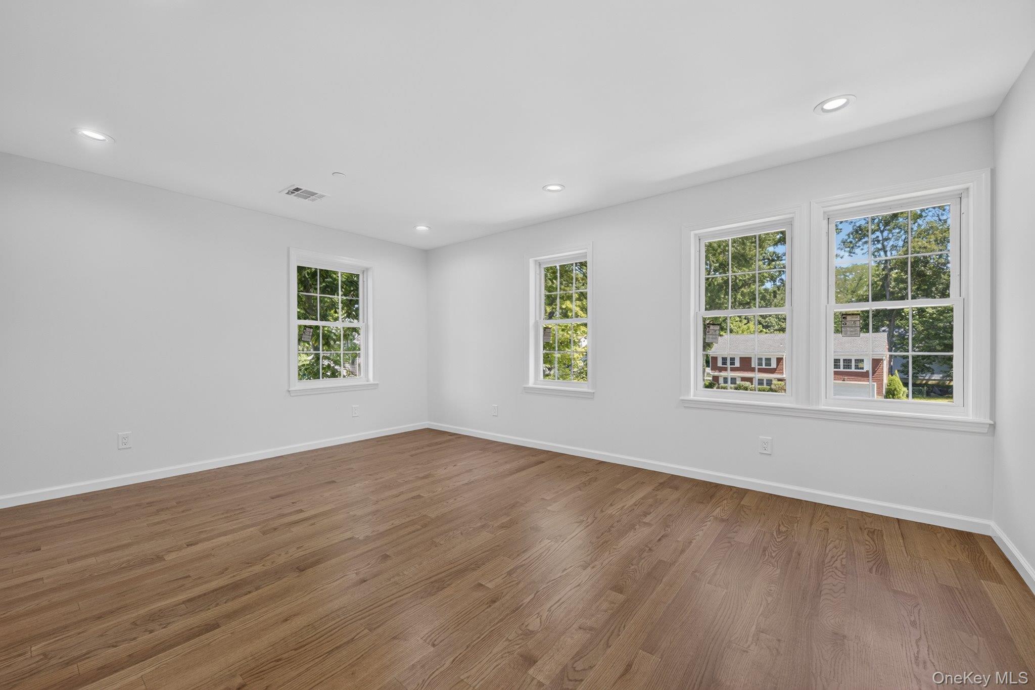 10 Beaver Landing – For Sale photo 19