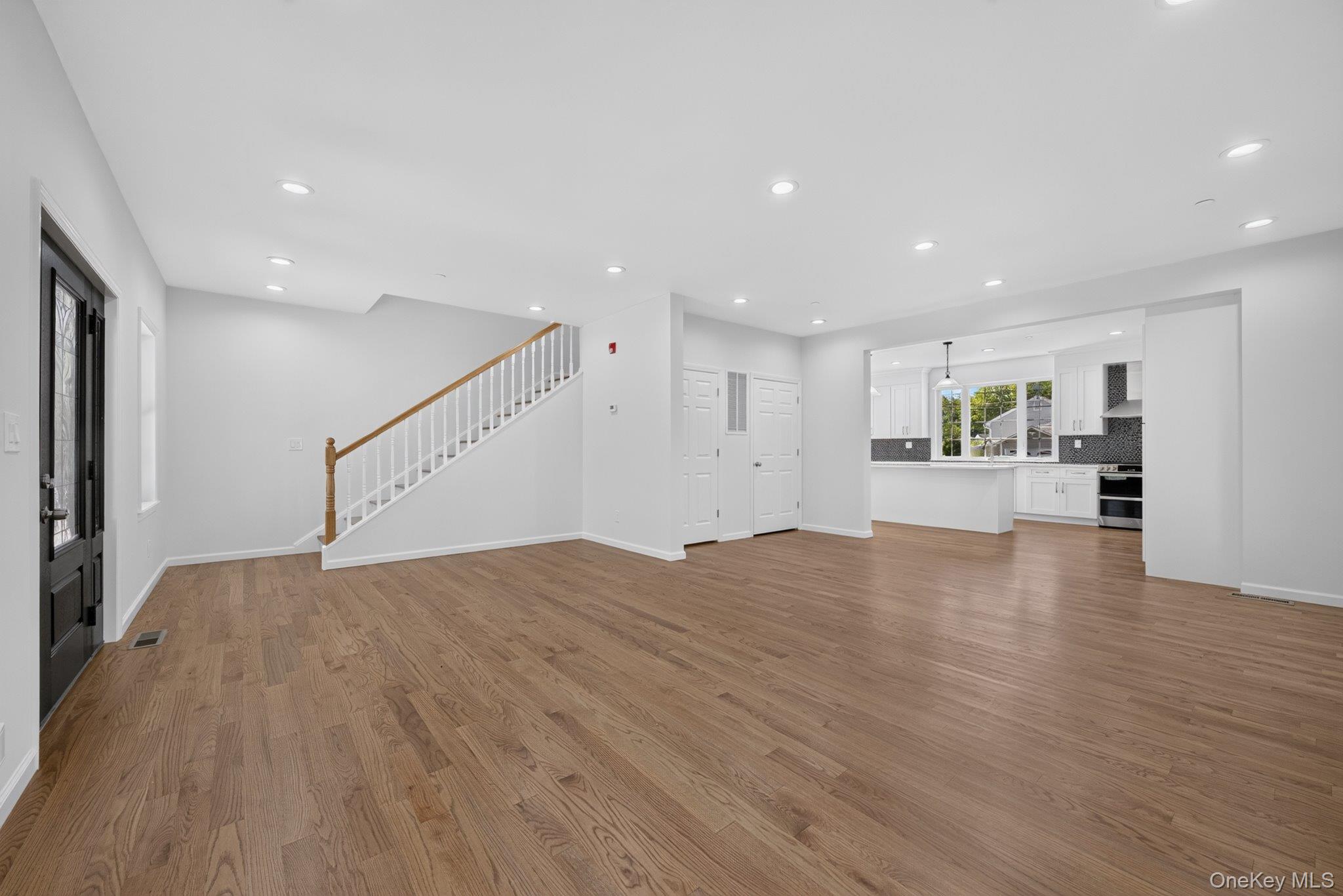 10 Beaver Landing – For Sale photo 5