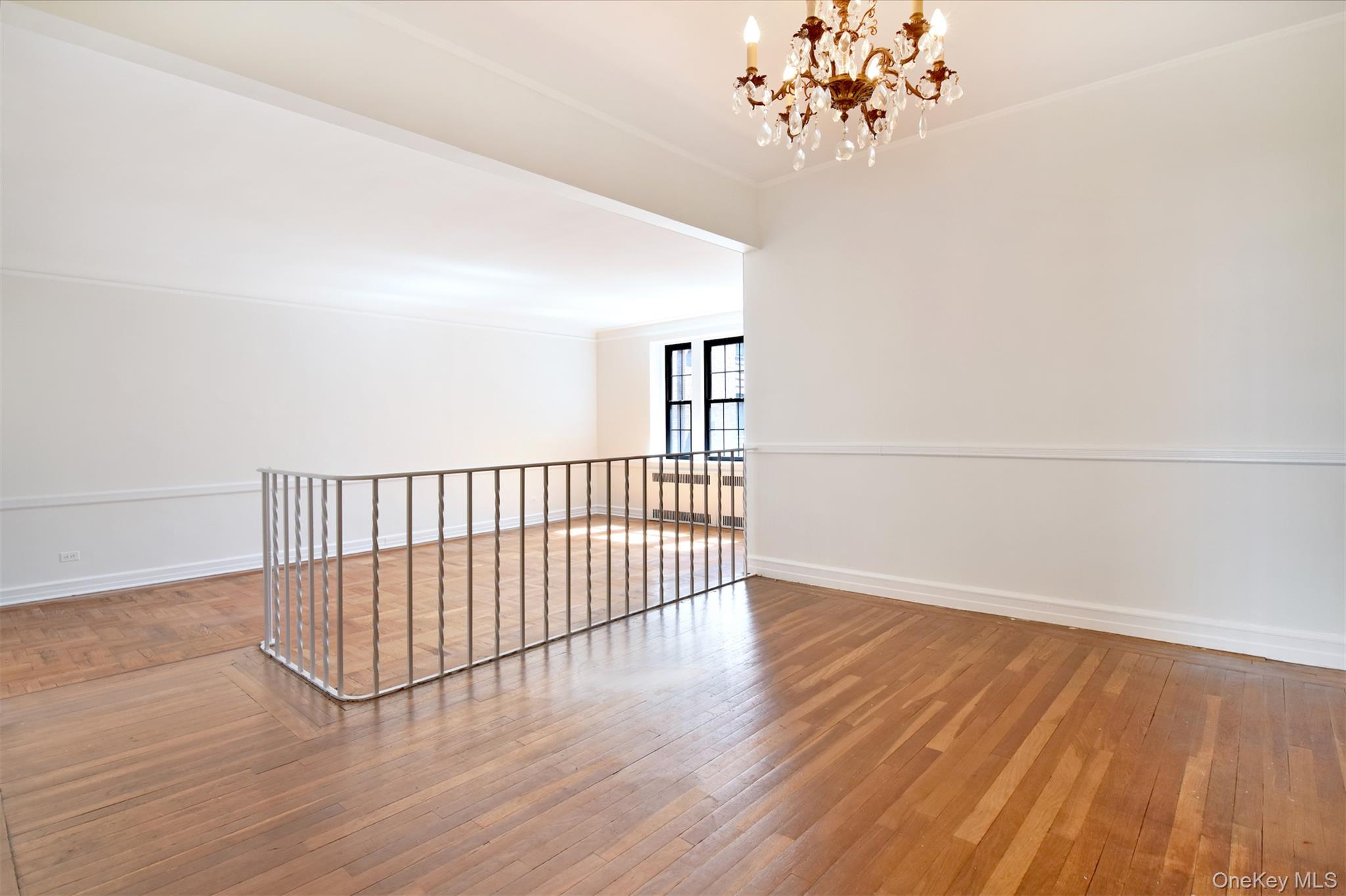 35 Parkview Avenue, Unit 3E photo 4