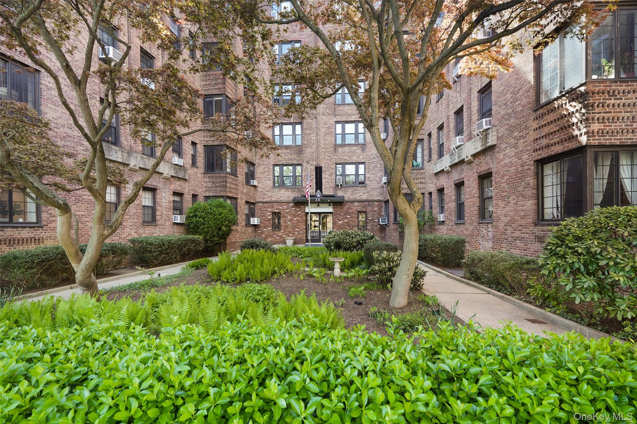 35 Parkview Avenue, Unit 3E photo 18