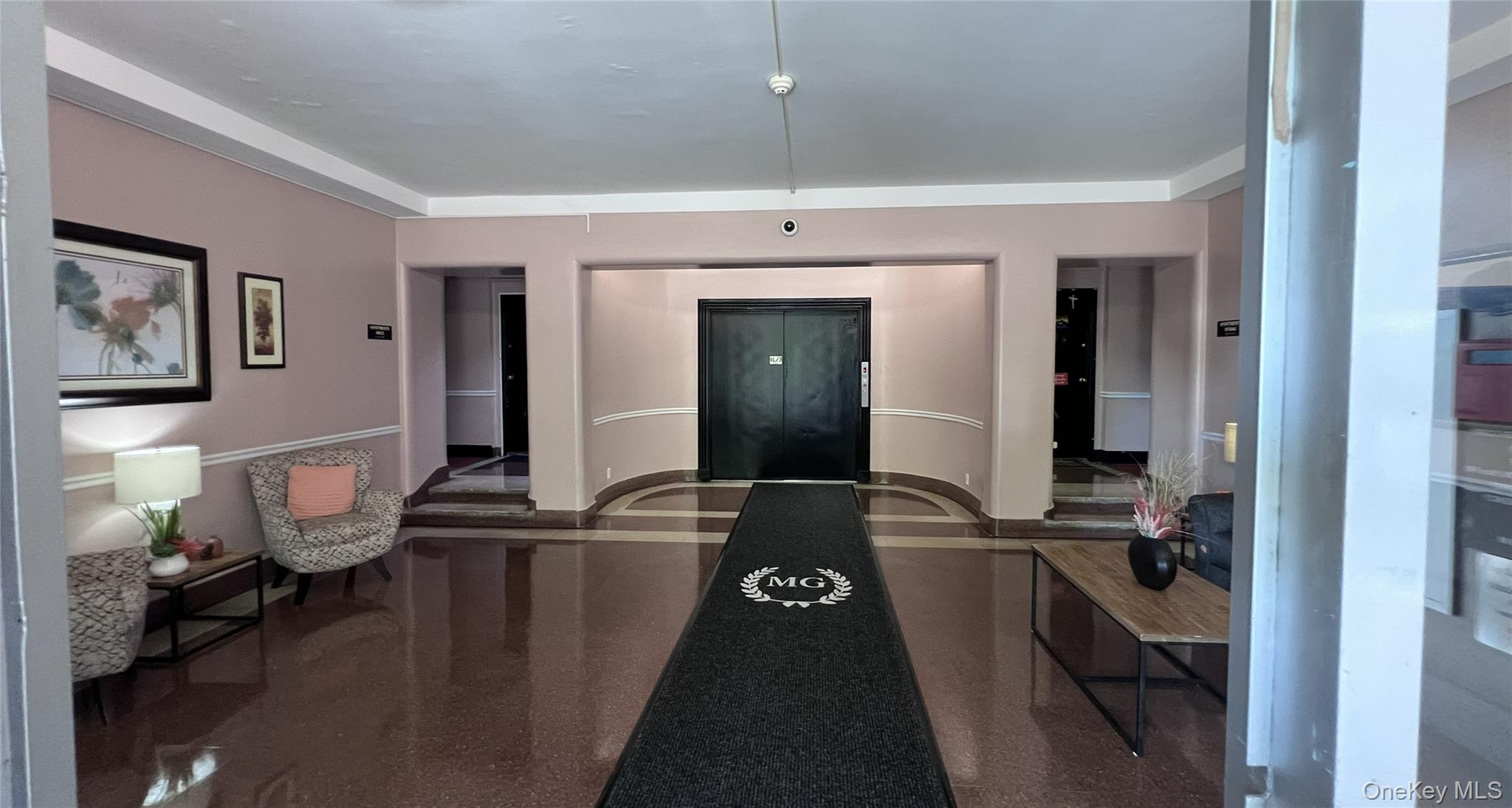 290 Collins Avenue, Unit 4C photo 5