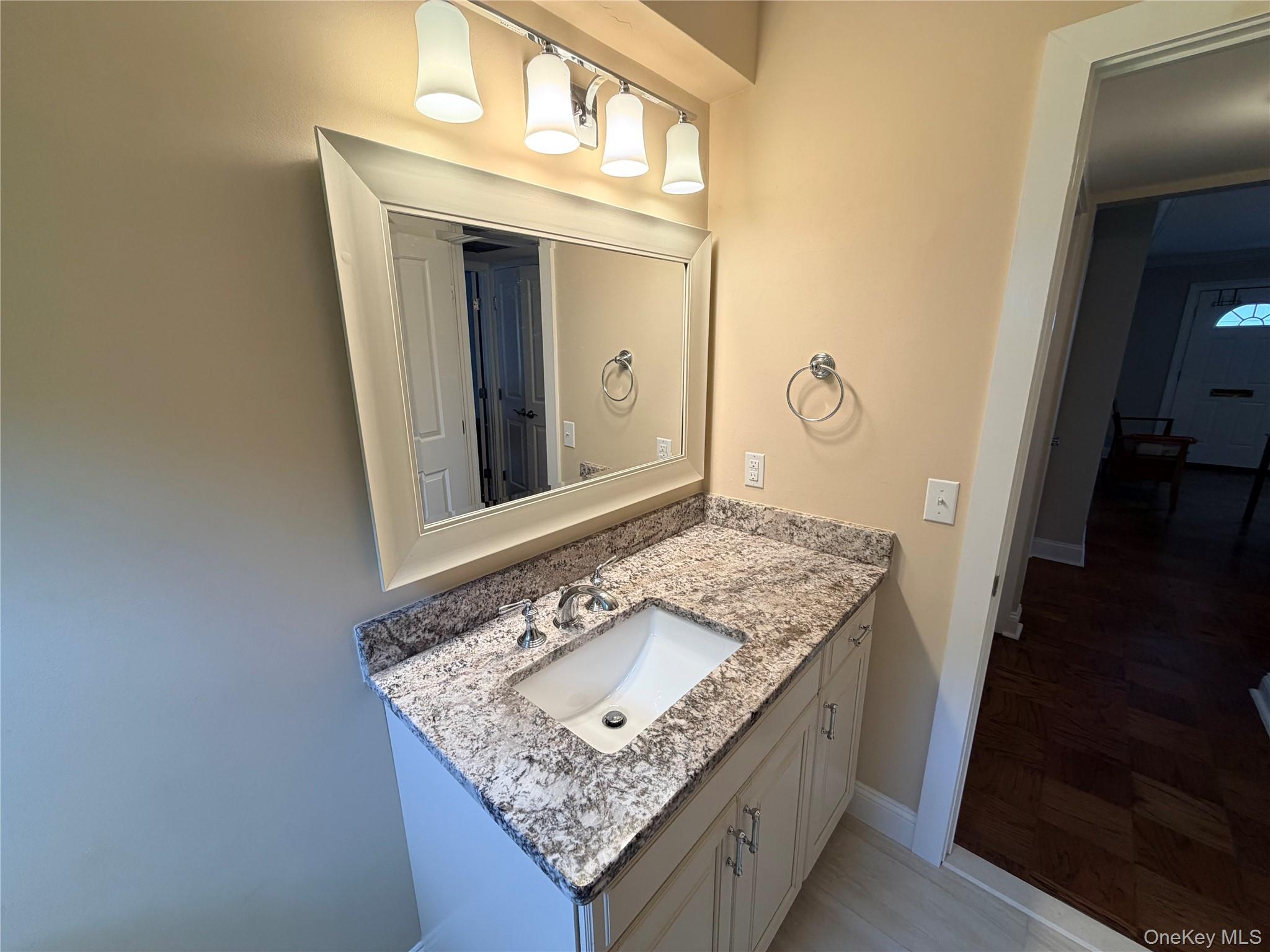 20A Hastings Court, Unit A photo 27