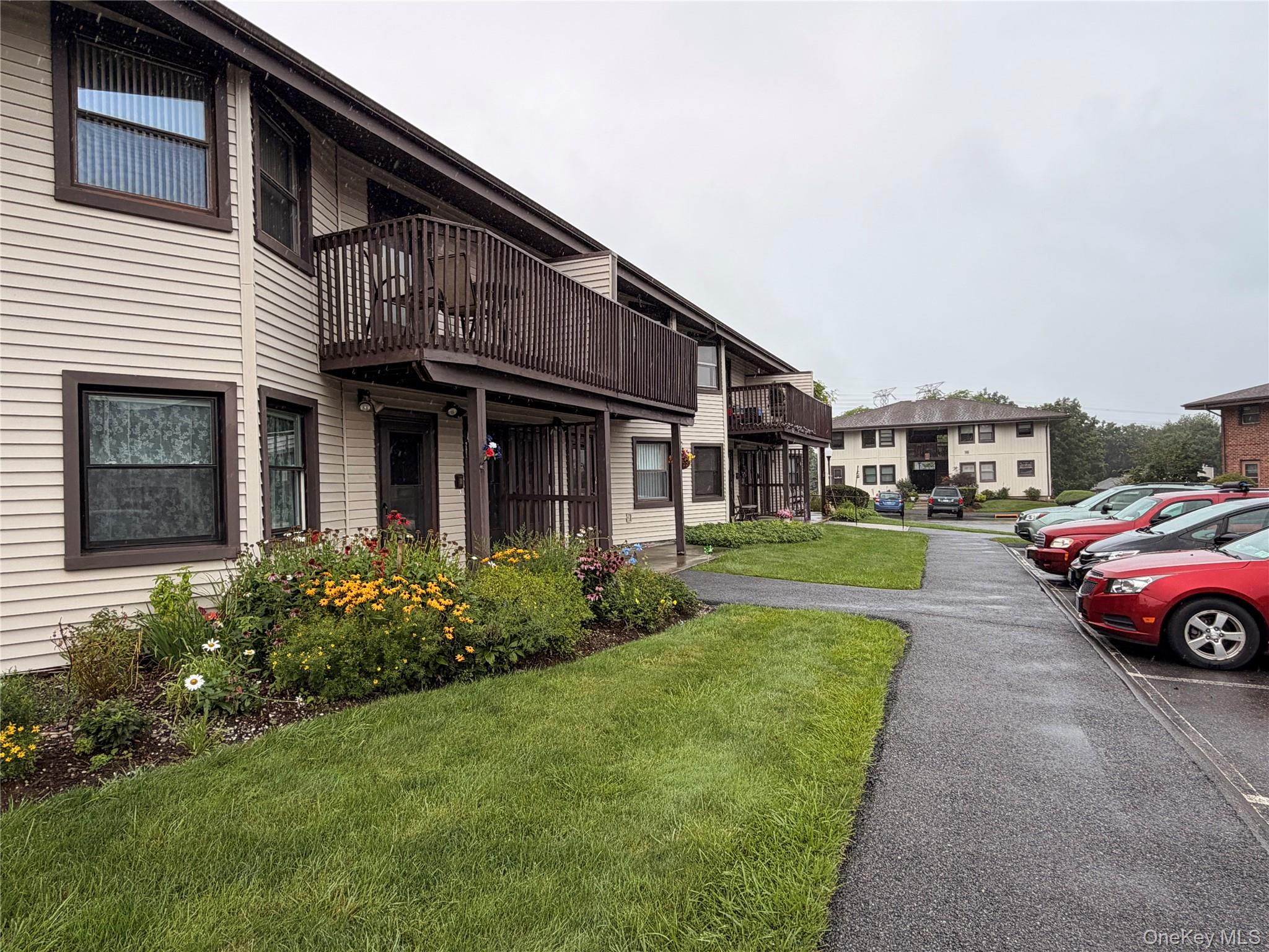 20A Hastings Court, Unit A photo 5