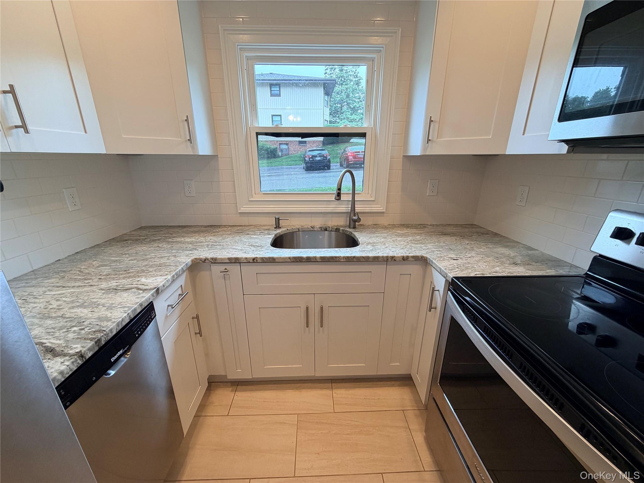 20A Hastings Court, Unit A photo 20