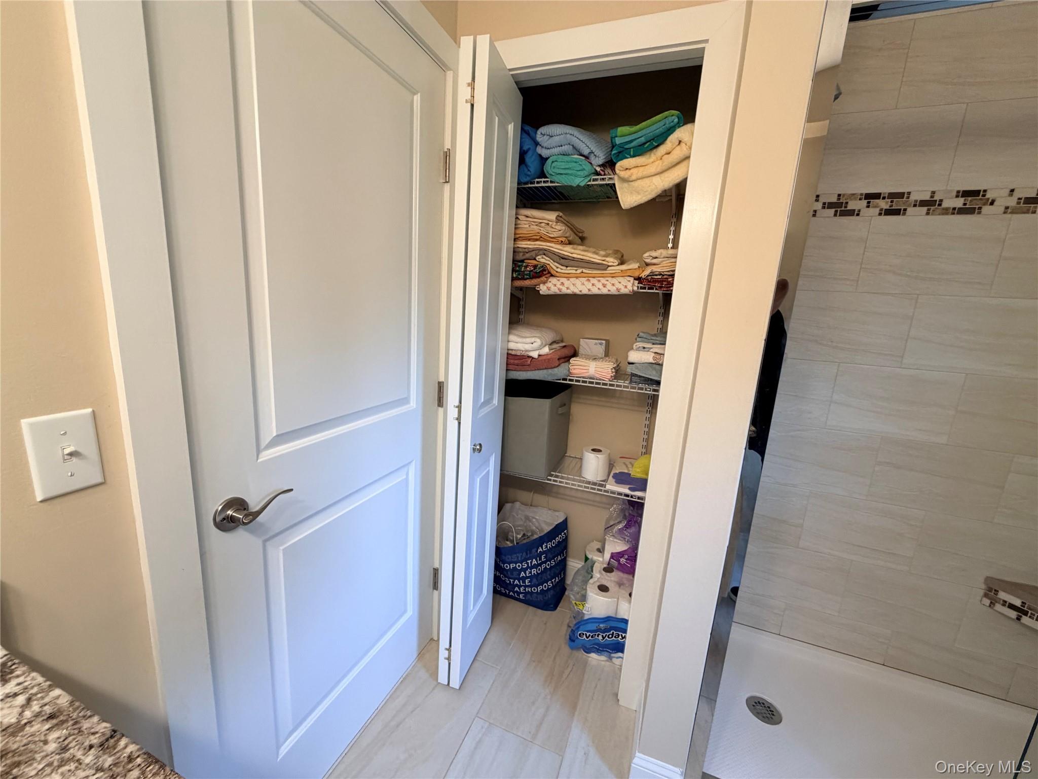 20A Hastings Court, Unit A photo 29