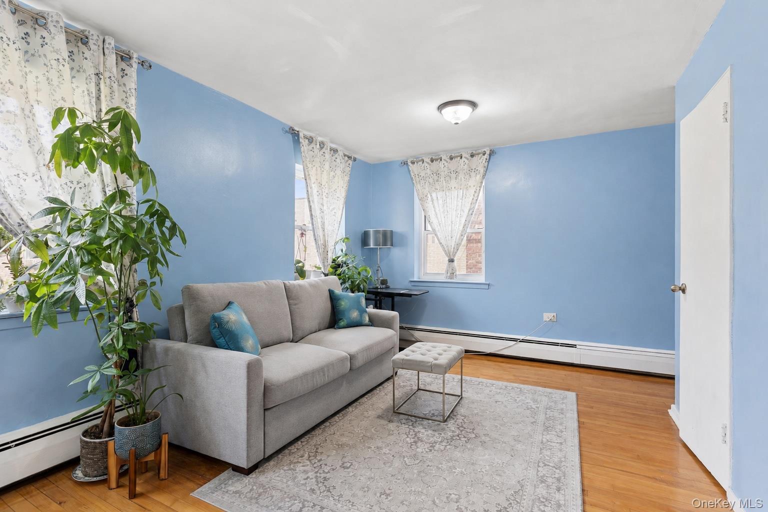99-10 60th Avenue, Unit 5B photo 4