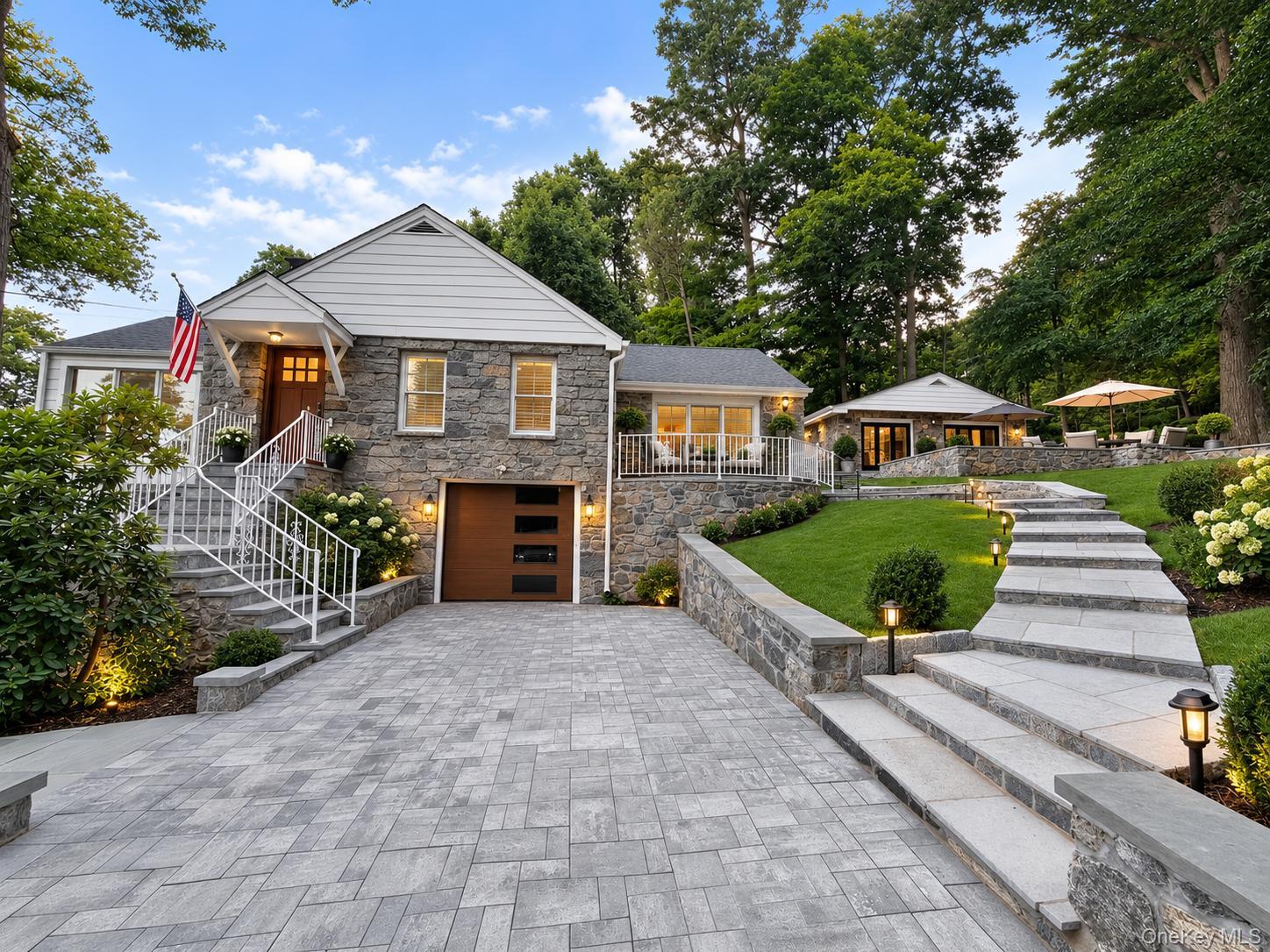 18 Kirk Lake Drive – For Rent