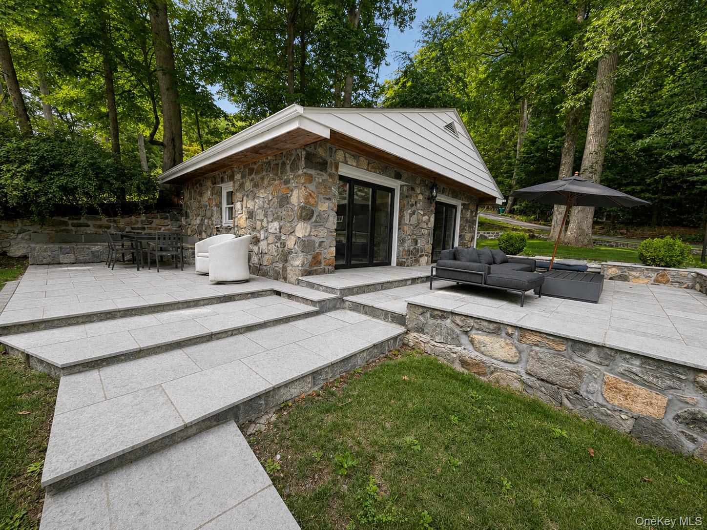 18 Kirk Lake Drive – For Rent photo 23