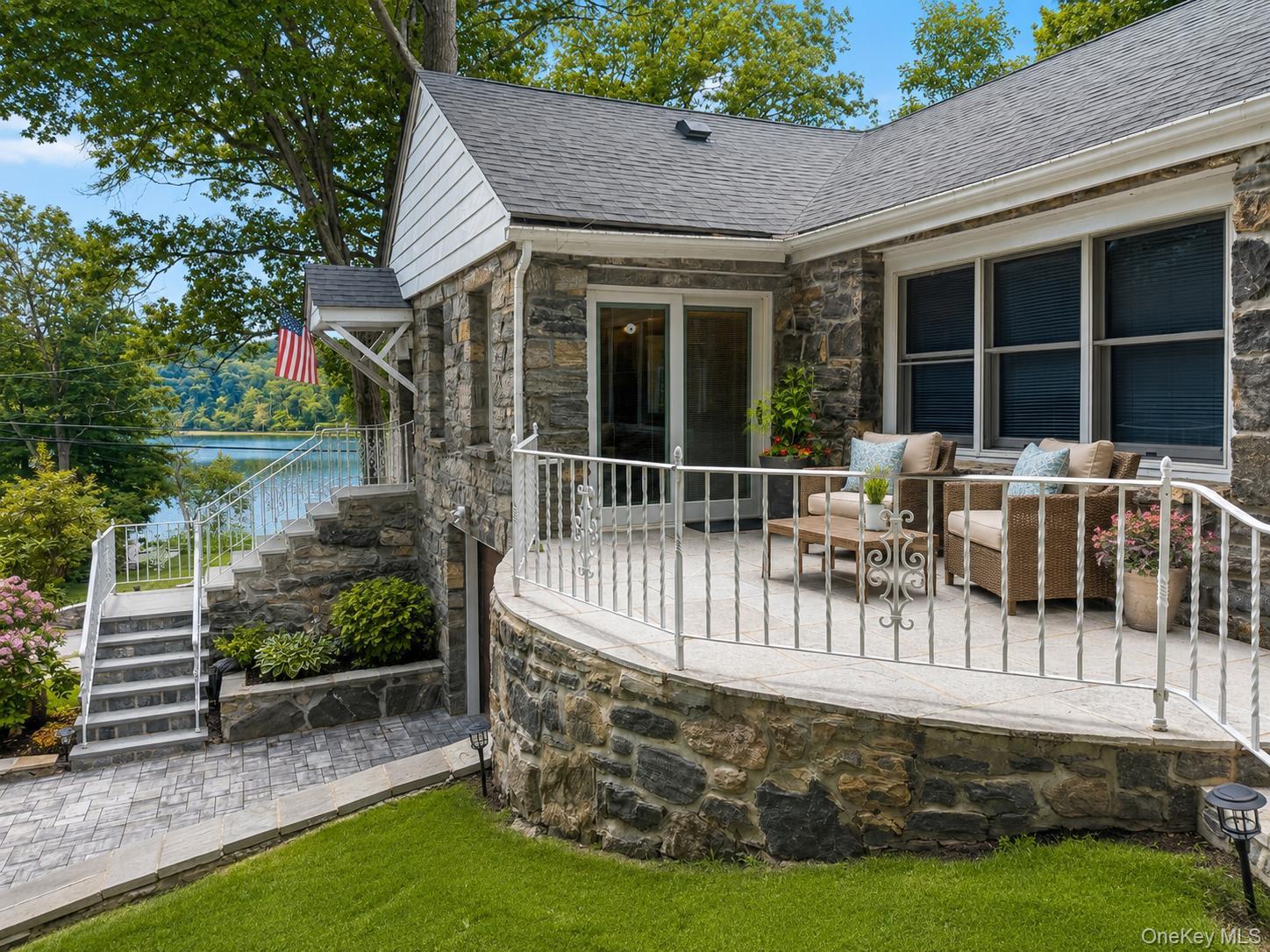 18 Kirk Lake Drive – For Rent photo 2