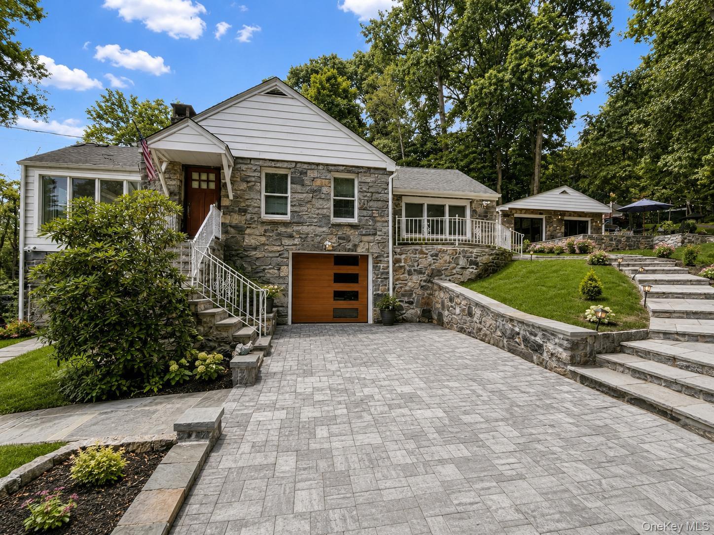 18 Kirk Lake Drive – For Rent photo 4