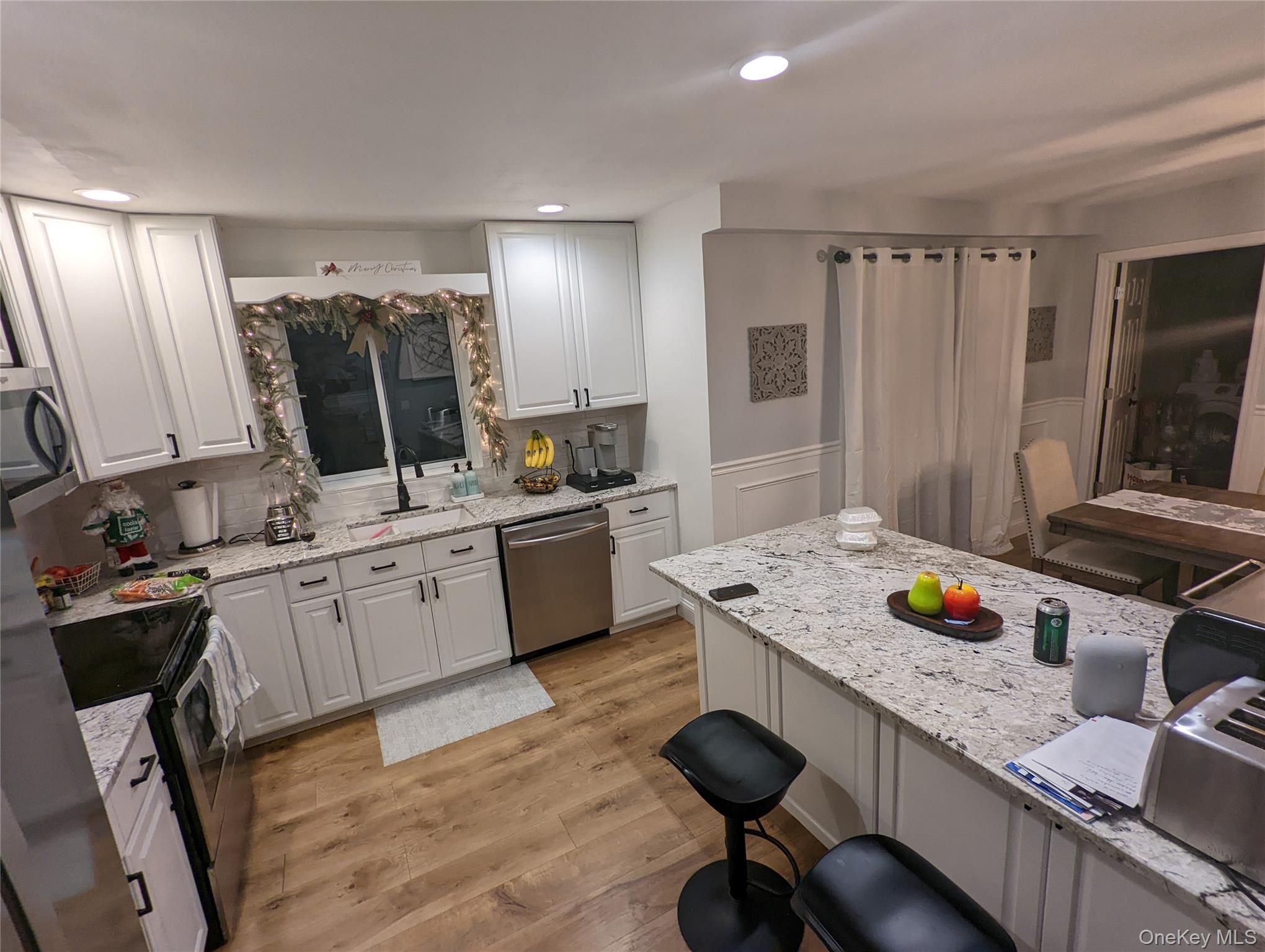 146 Rosemont Avenue – For Sale photo 3