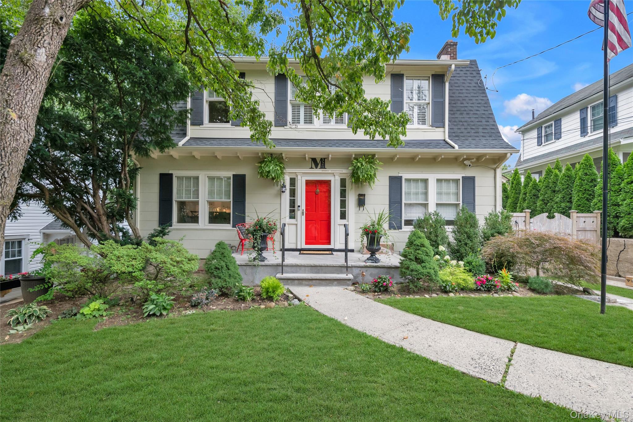 320 Forest Road – For Sale