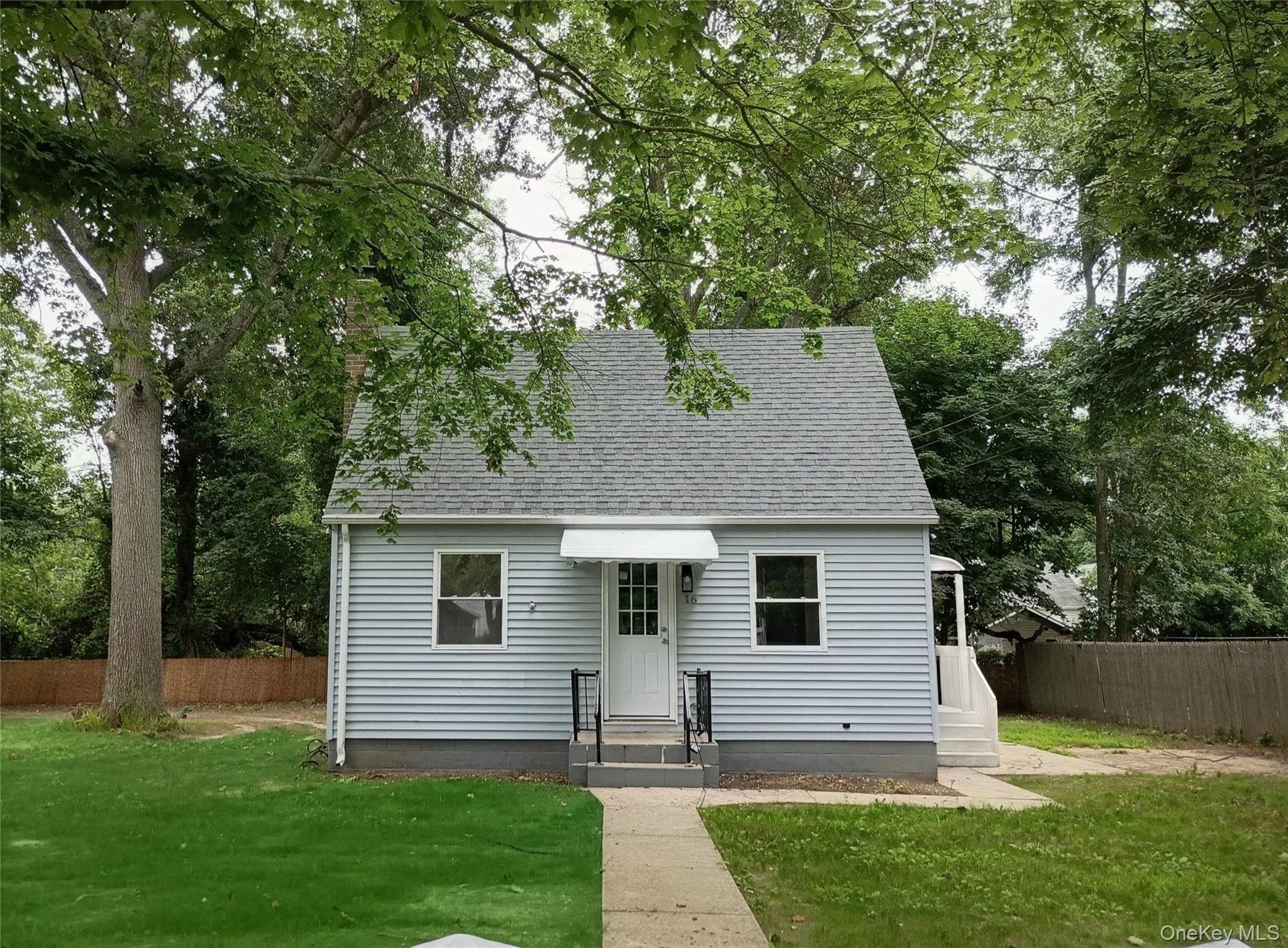 16 Neighborhood Road – For Sale