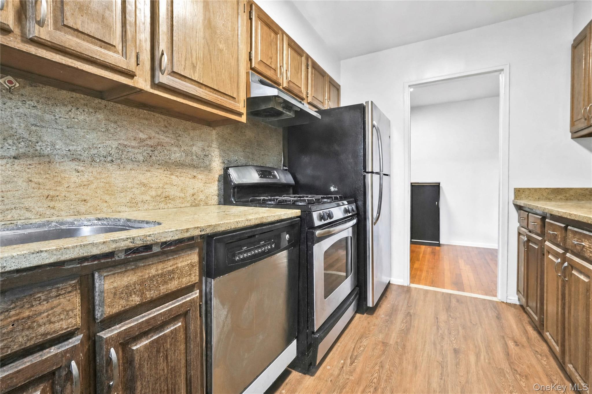 29-09 137th Street, Unit 3L photo 14