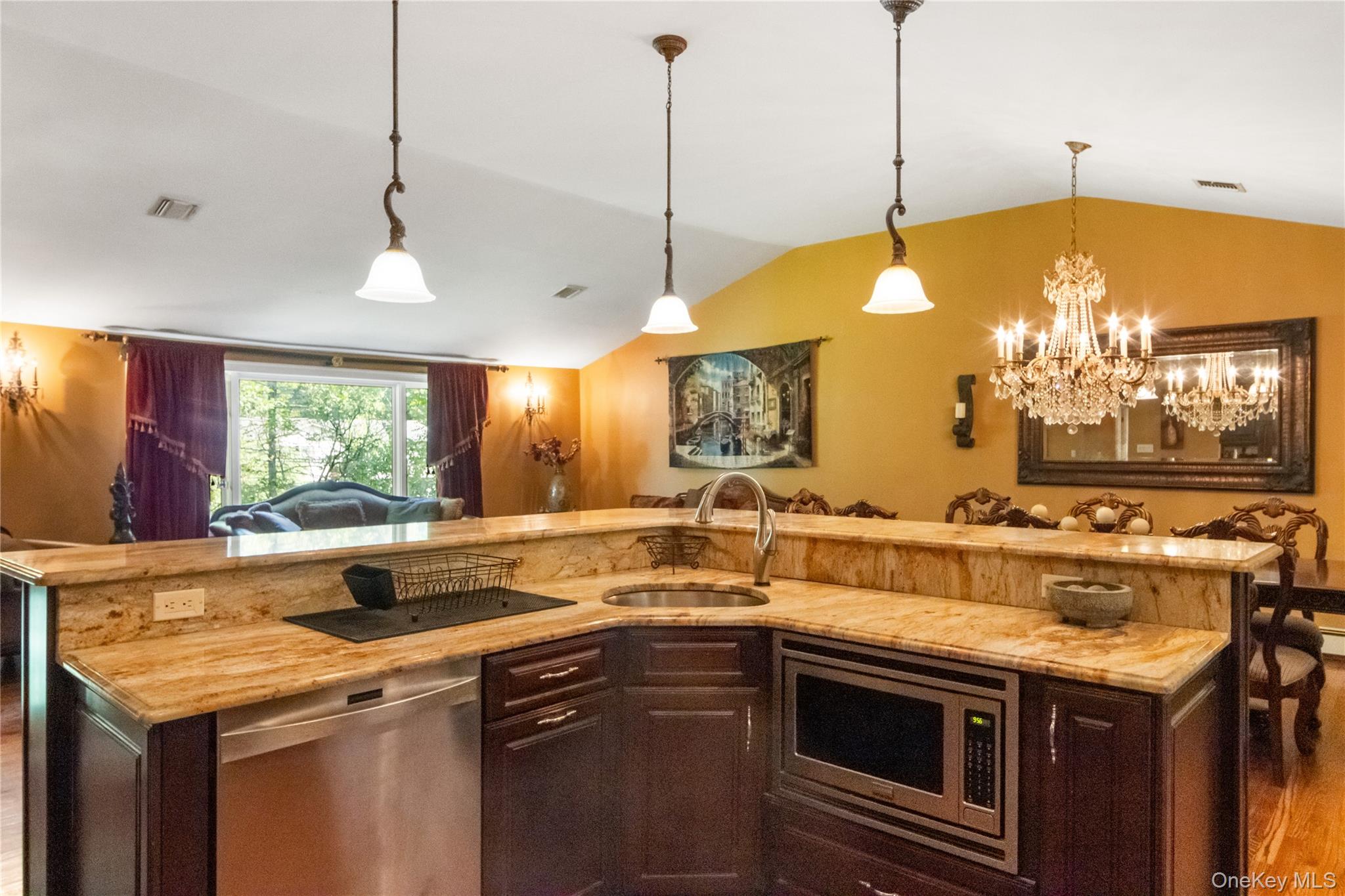 270 Bardonia Road – For Sale photo 8
