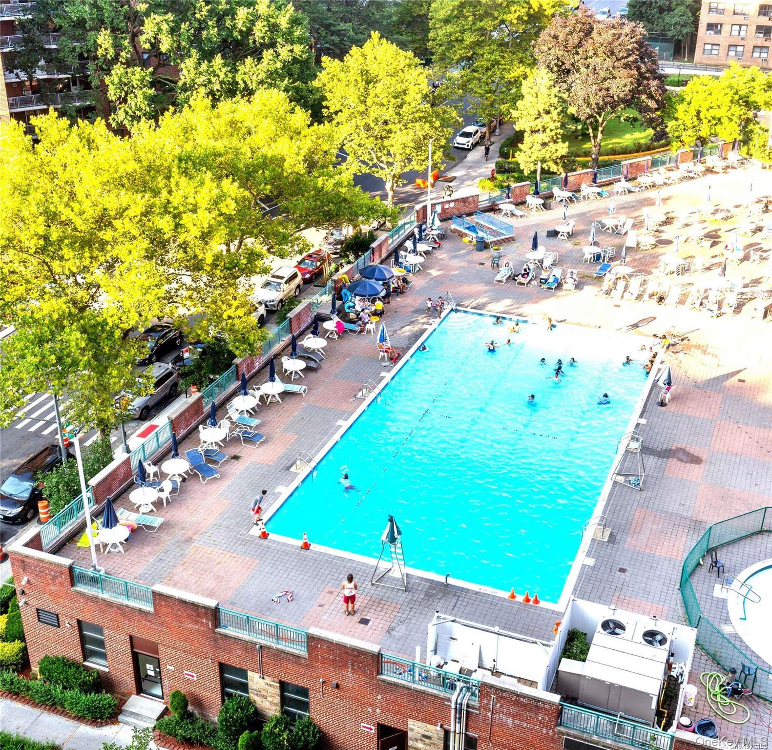 61-35 98th Street, Unit 2C photo 12