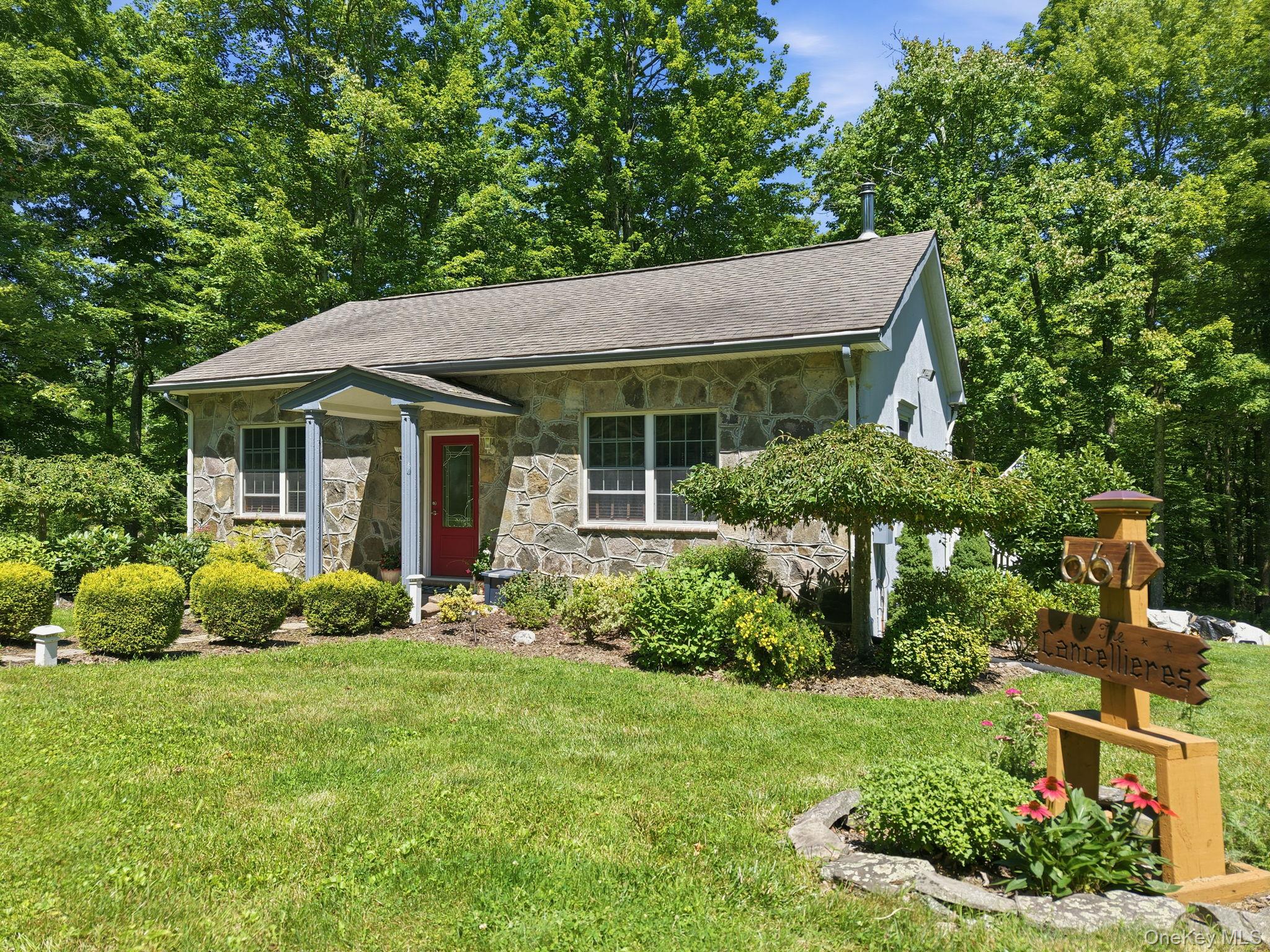 661 Oak Ridge Road – For Sale photo 2