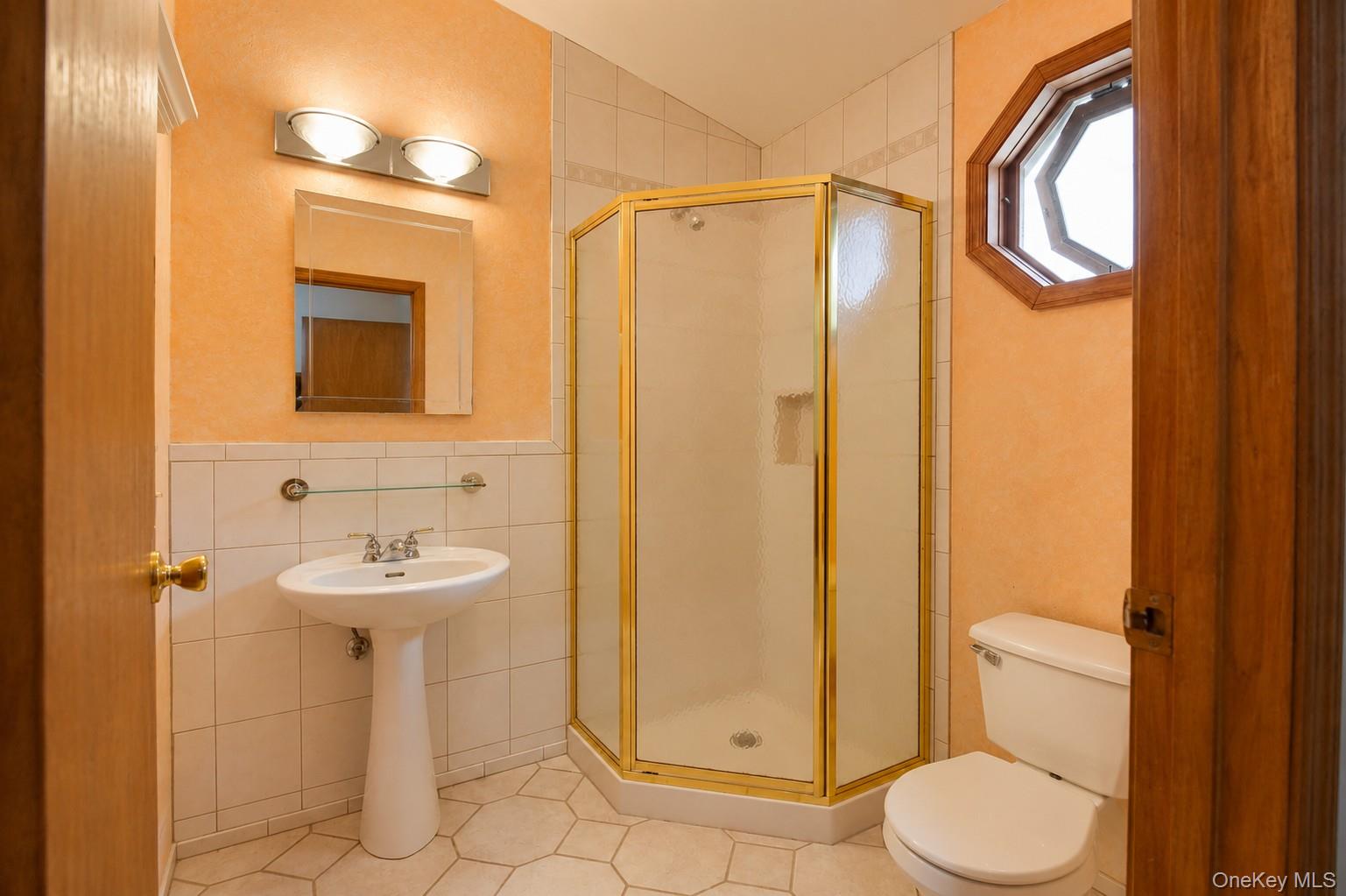 112 Glen Street – For Sale photo 7