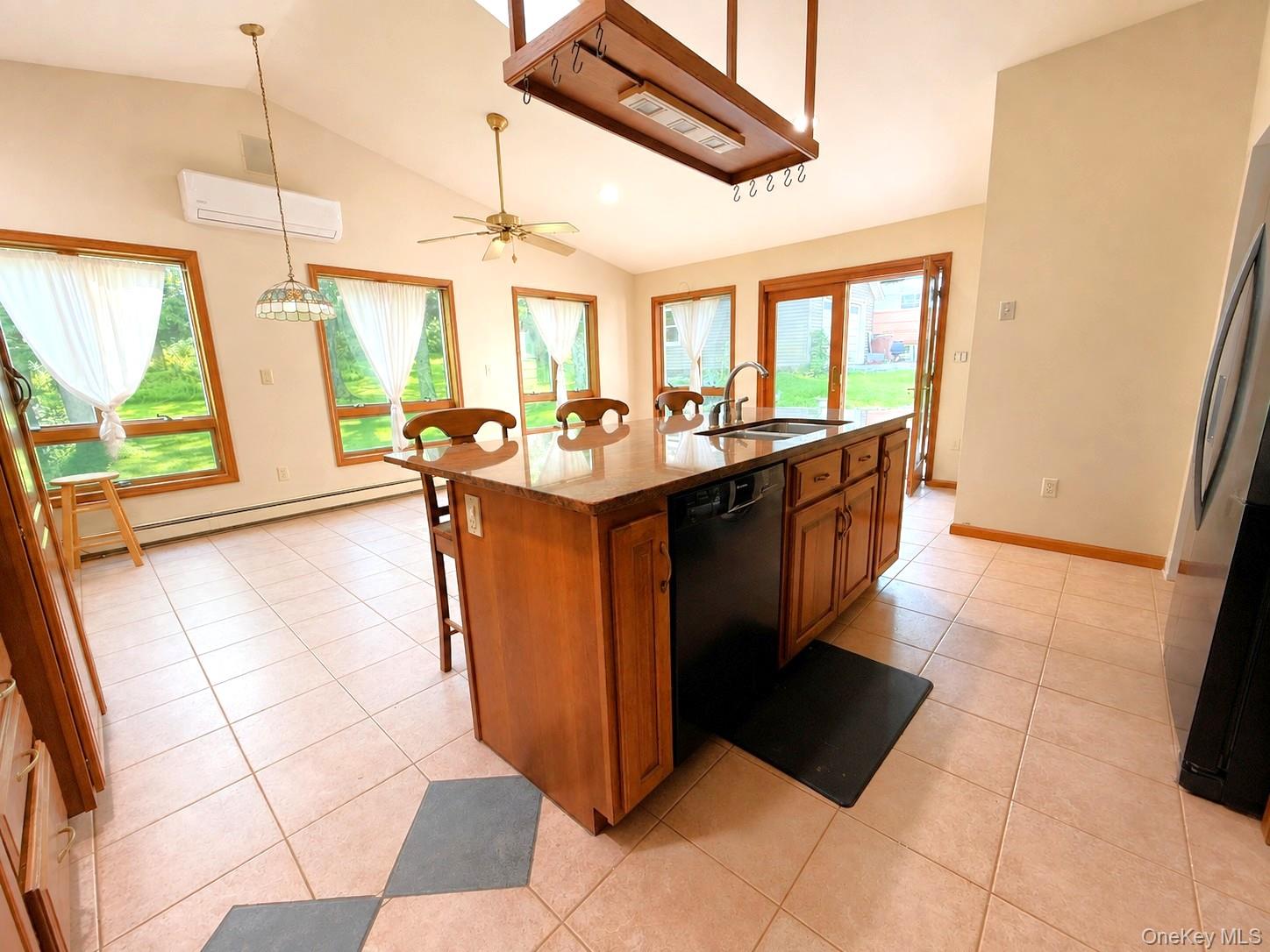 112 Glen Street – For Sale photo 6