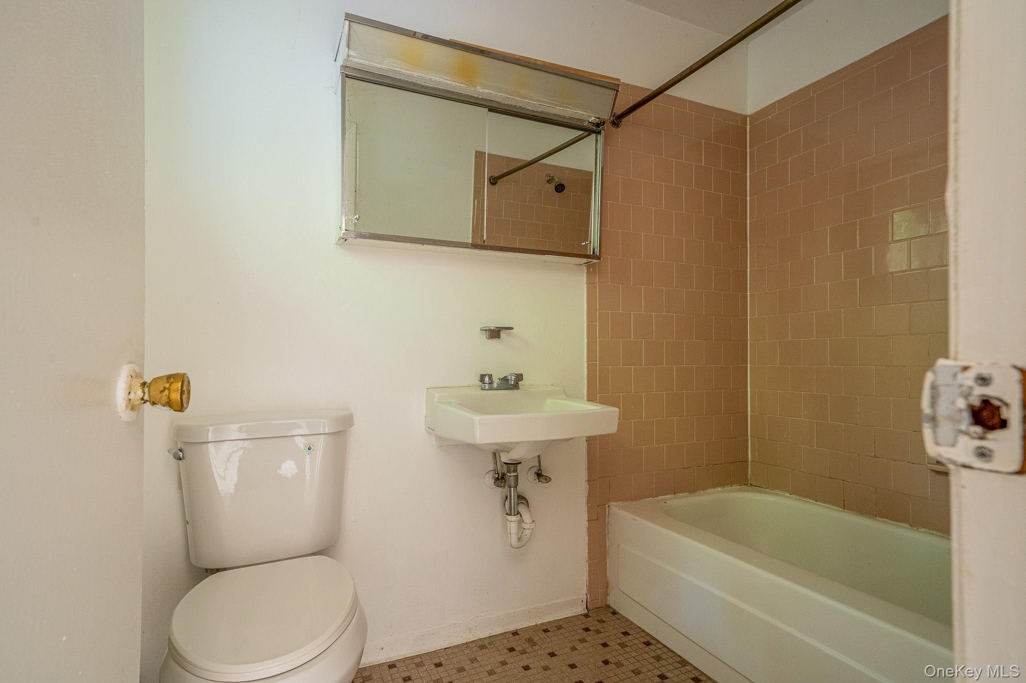 4 White Birch Lane – For Sale photo 32