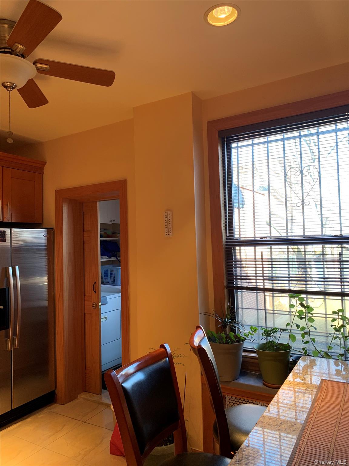 2564 Paulding Avenue – For Sale photo 4