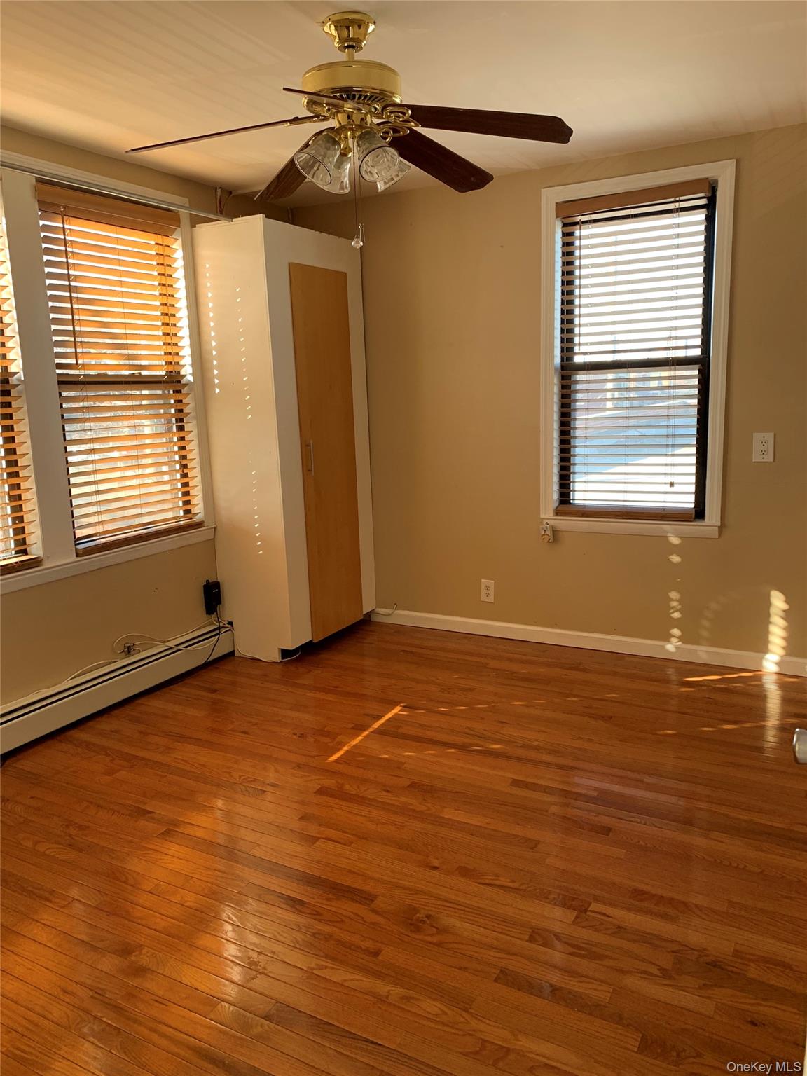 2564 Paulding Avenue – For Sale photo 18