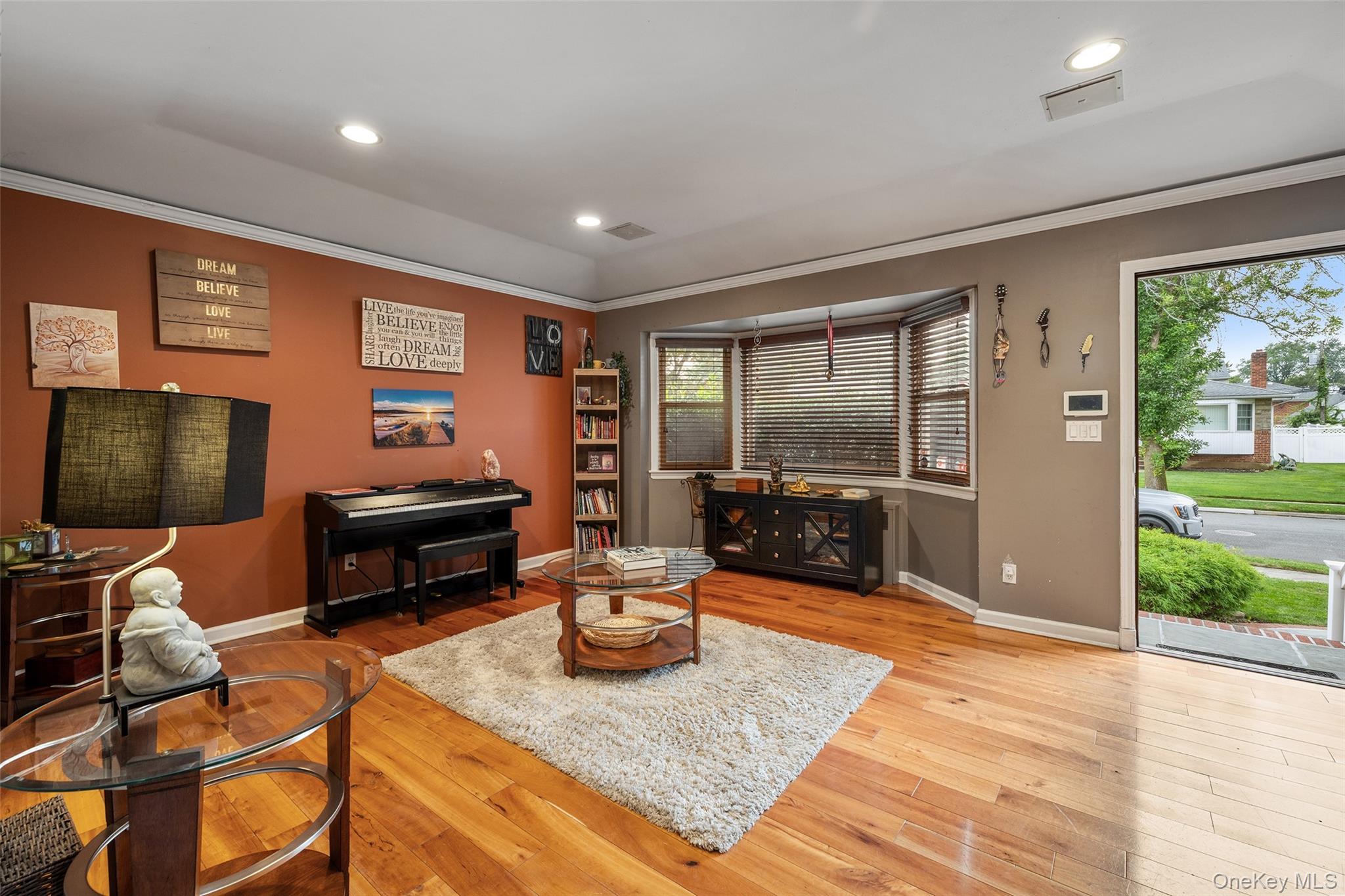 26 Kathleen Drive E – For Sale photo 6