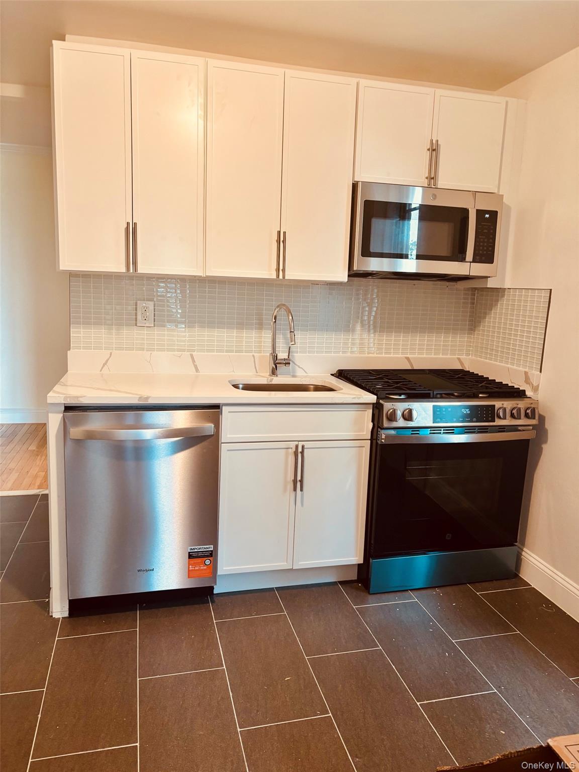 1304 Midland Avenue, Unit A43 photo 4