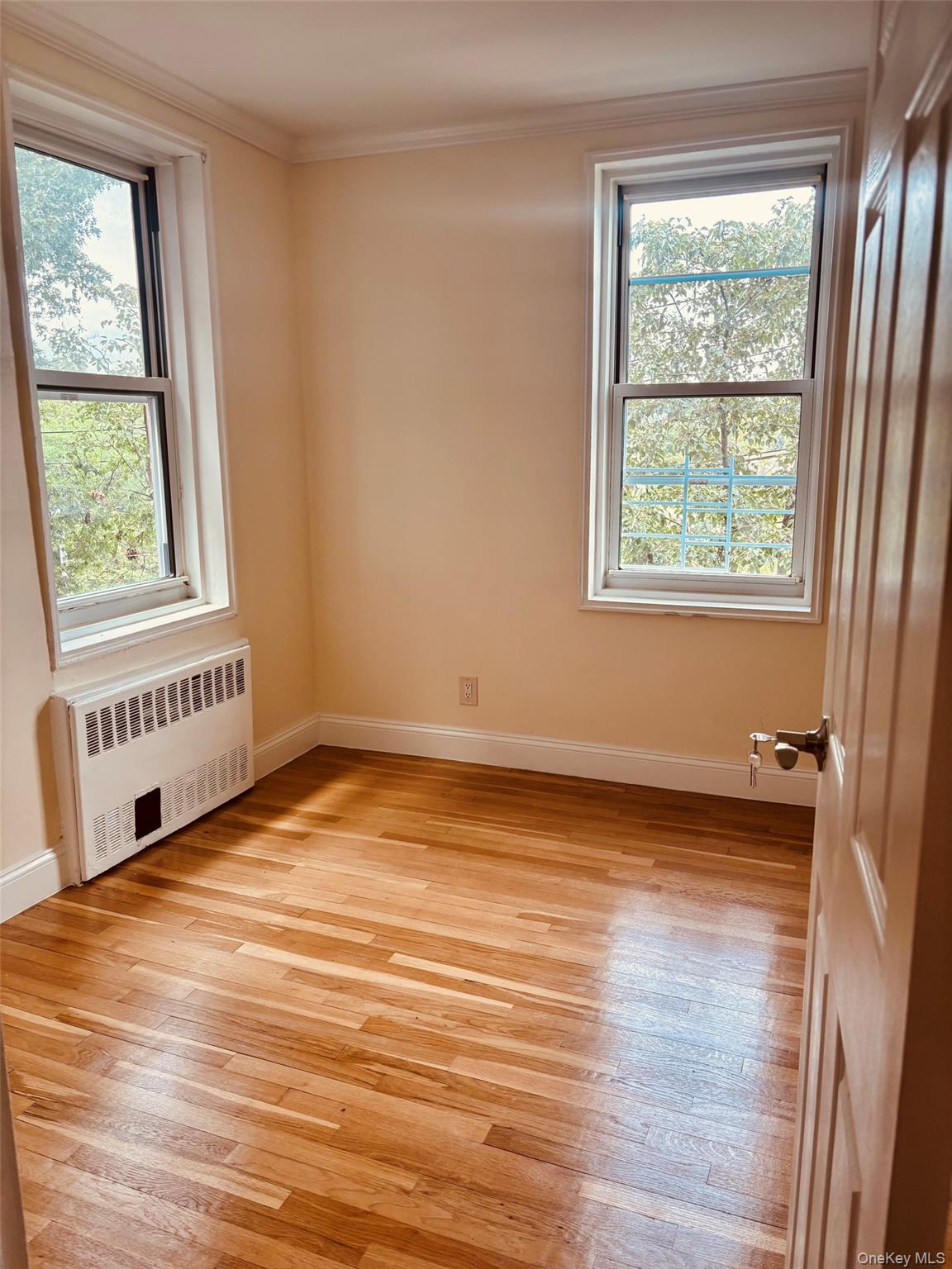 1304 Midland Avenue, Unit A43 photo 9
