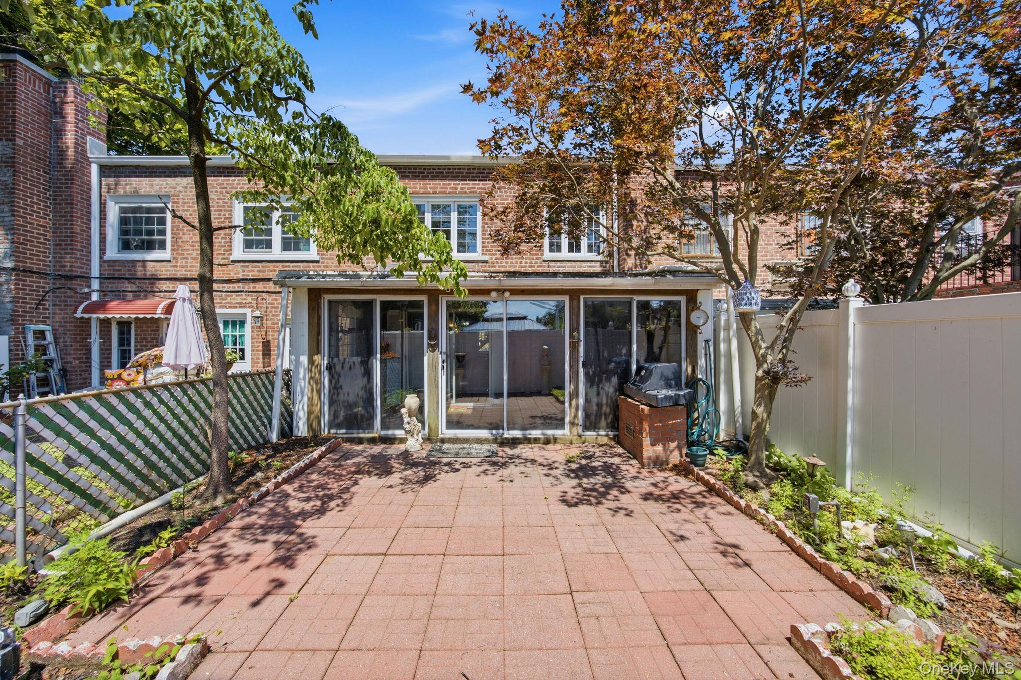 100-06 133rd Avenue – For Sale photo 15