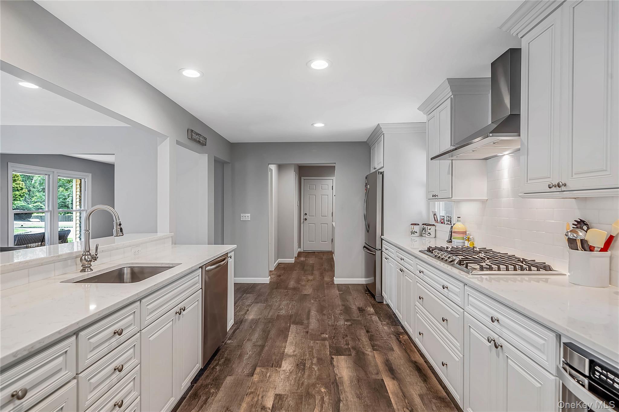 10 Williamsburg Drive – For Sale photo 8