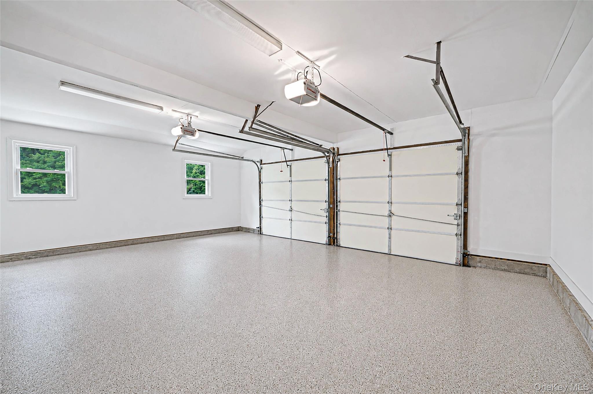 10 Williamsburg Drive – For Sale photo 33