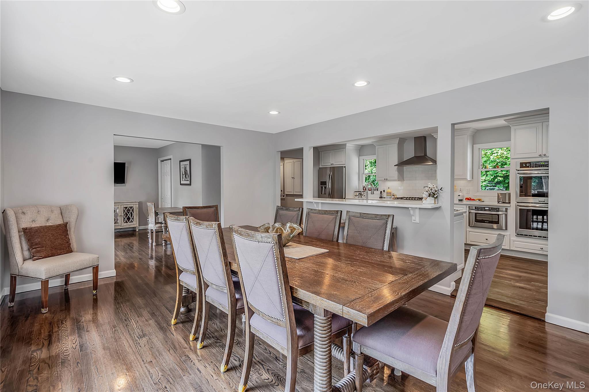 10 Williamsburg Drive – For Sale photo 6