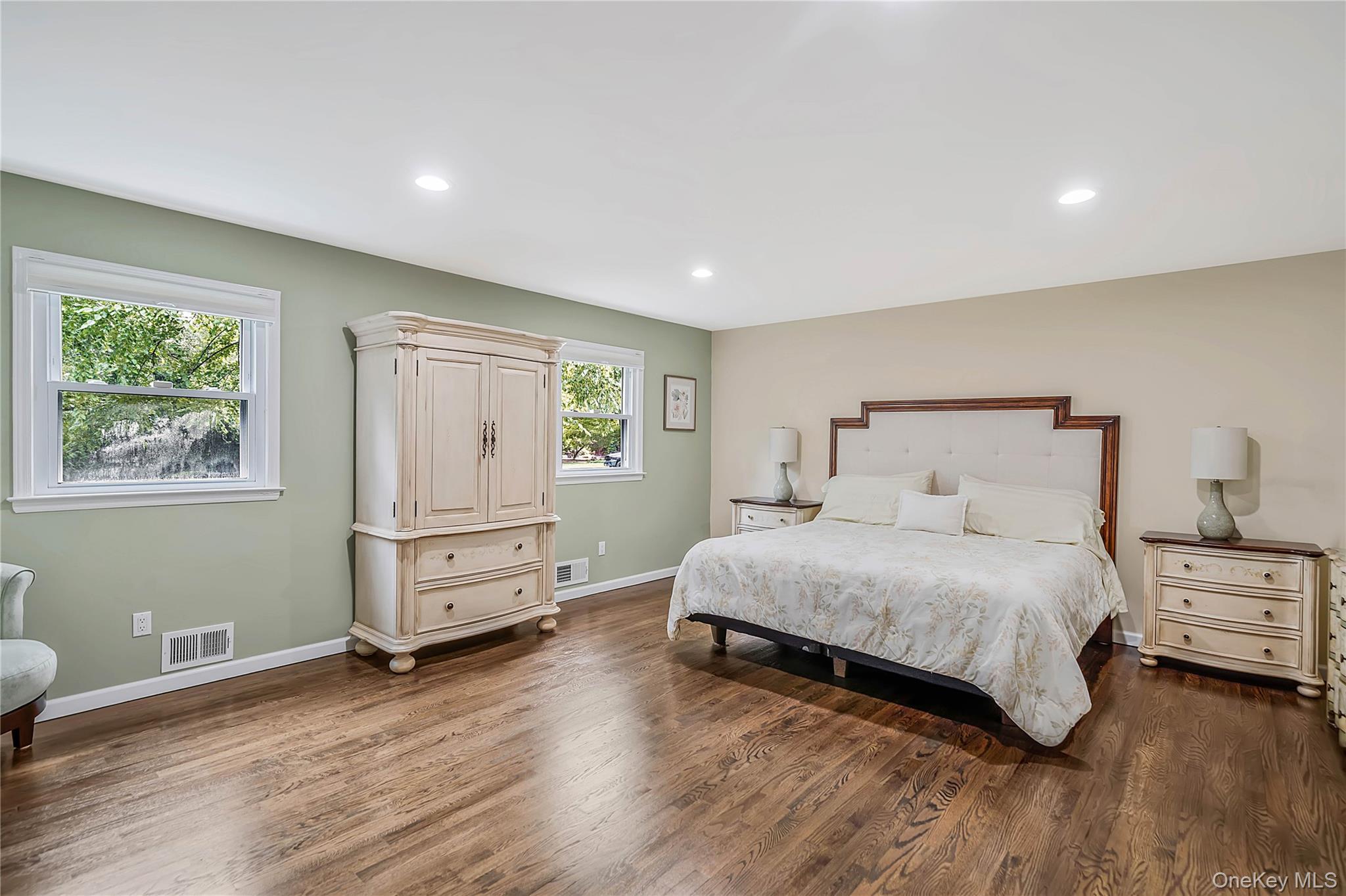 10 Williamsburg Drive – For Sale photo 17