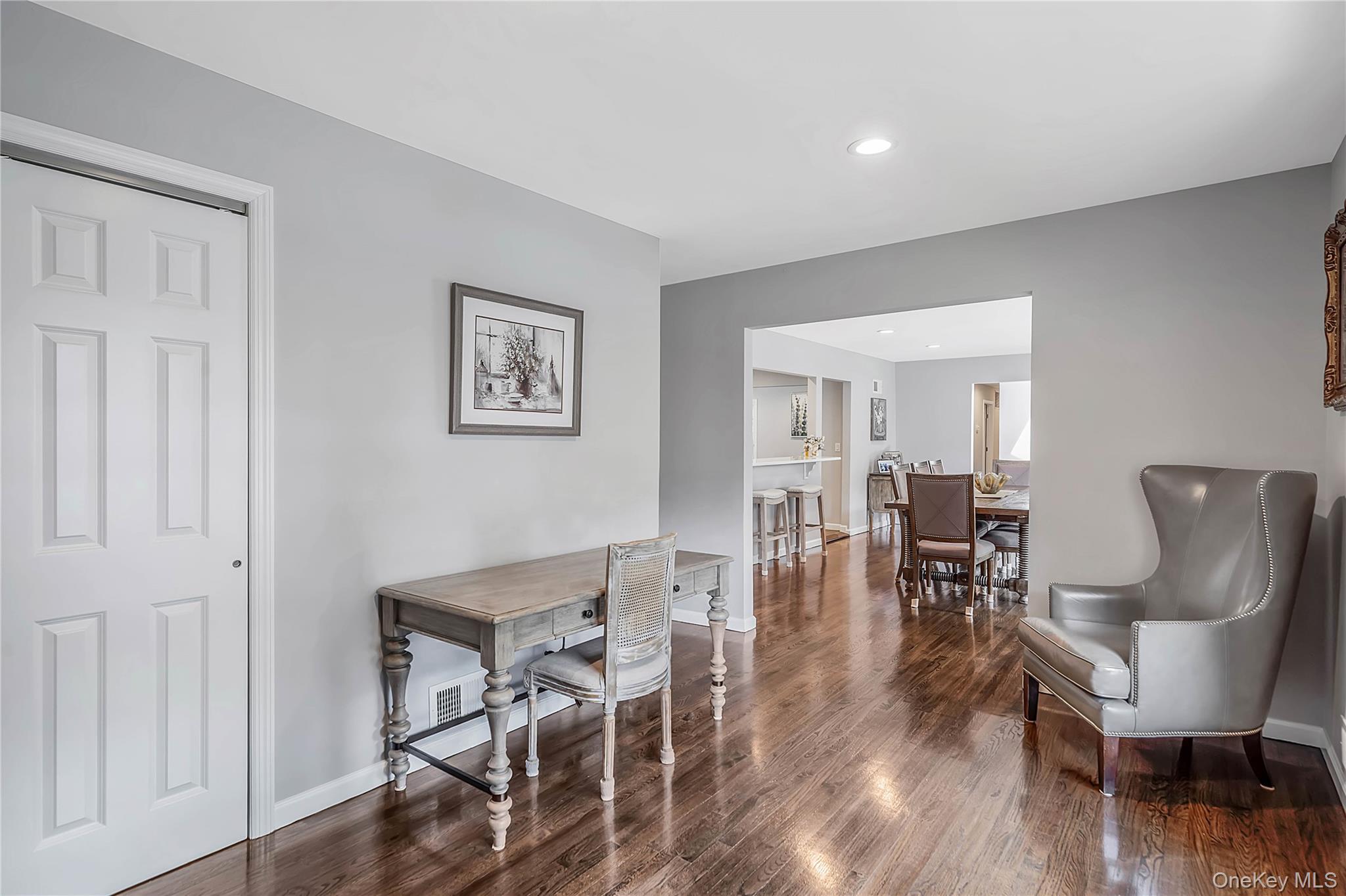 10 Williamsburg Drive – For Sale photo 14