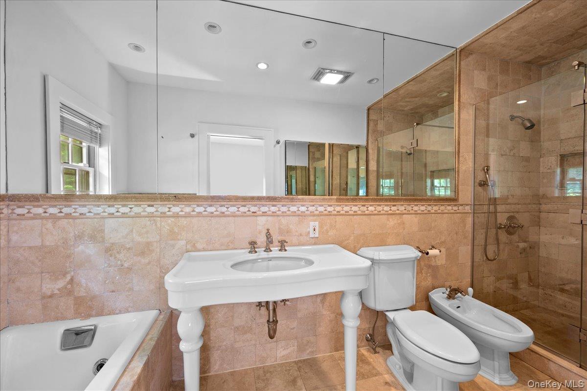 2727 Netherland Avenue – For Sale photo 12