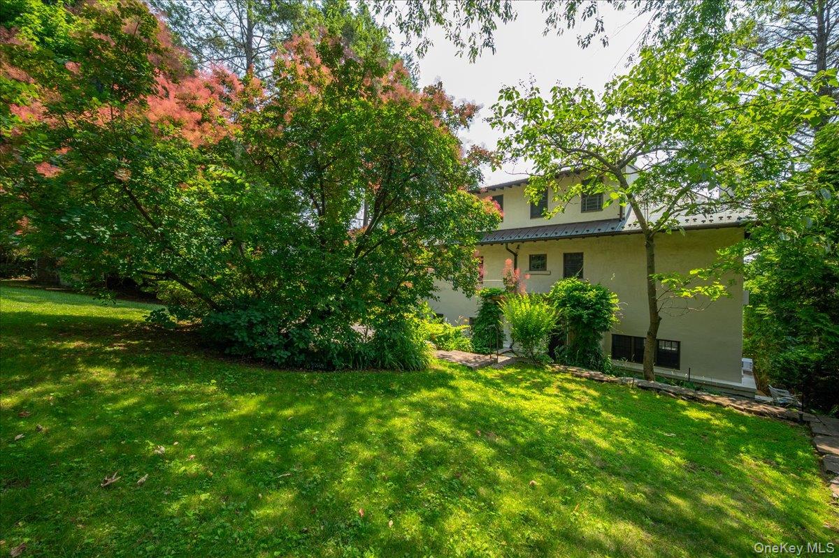 2727 Netherland Avenue – For Sale photo 20