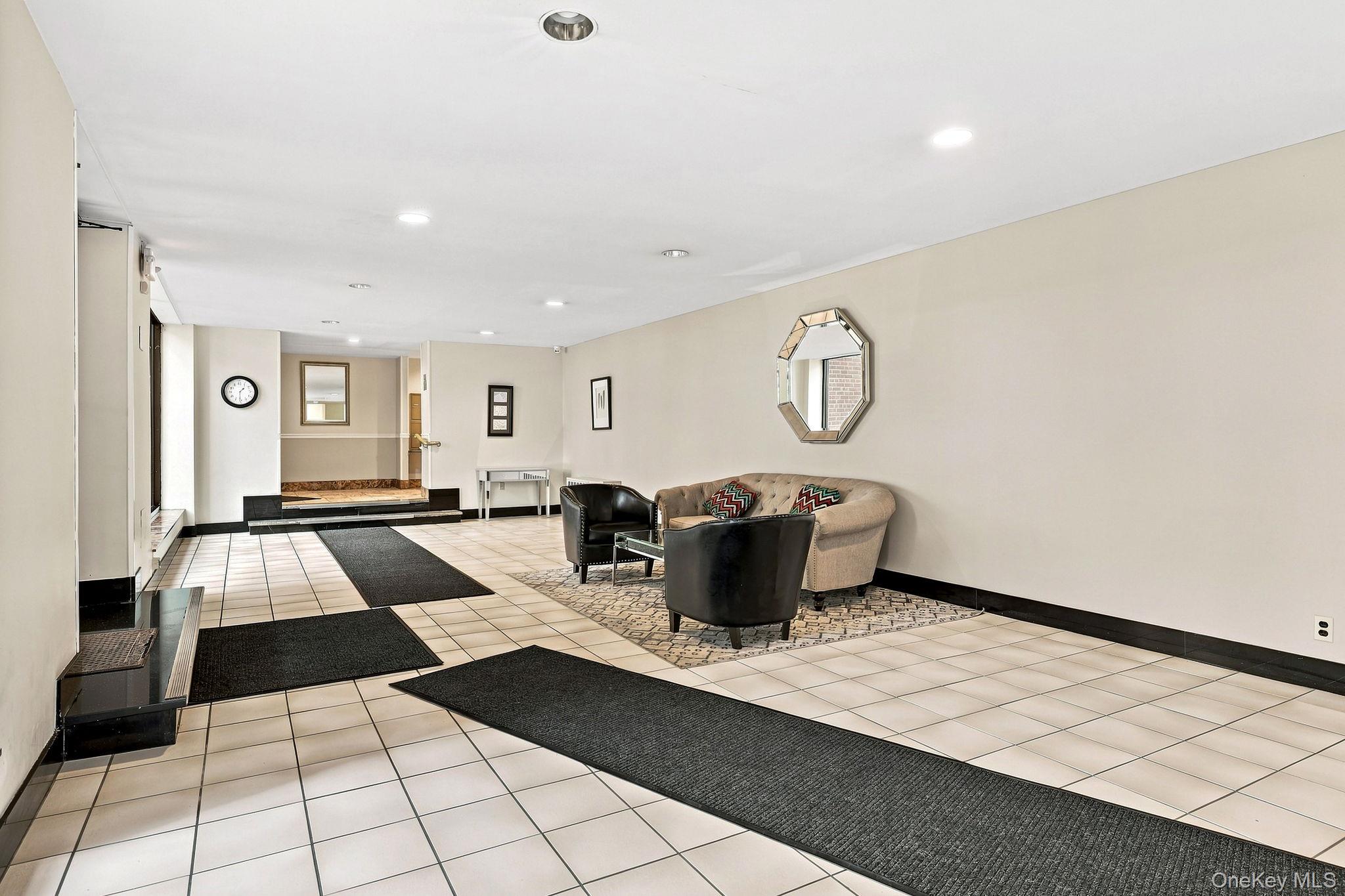 10 Franklin Avenue, Unit 2A photo 22