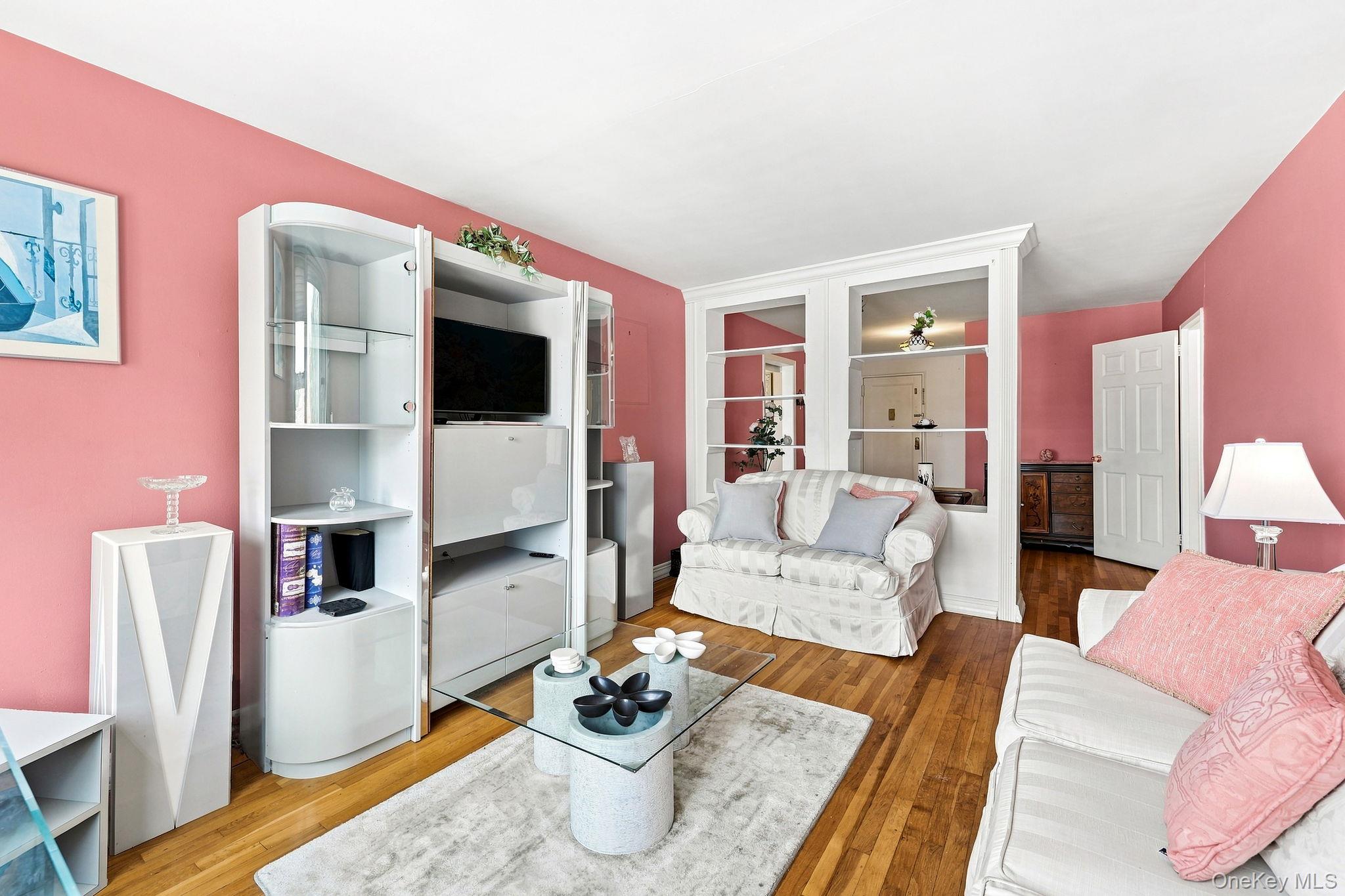 10 Franklin Avenue, Unit 2A photo 9