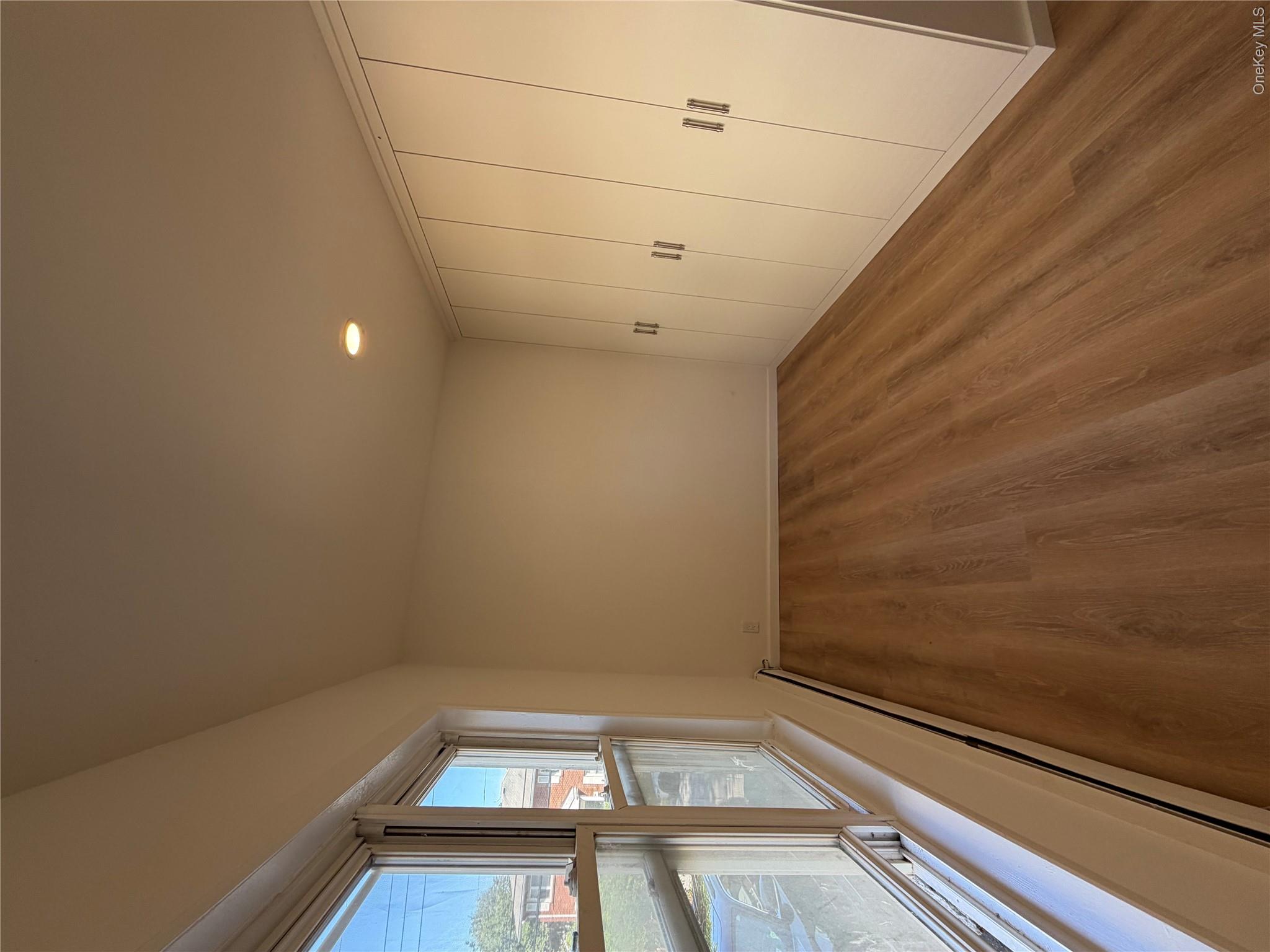 23 Mansion Avenue, Unit 2 photo 9