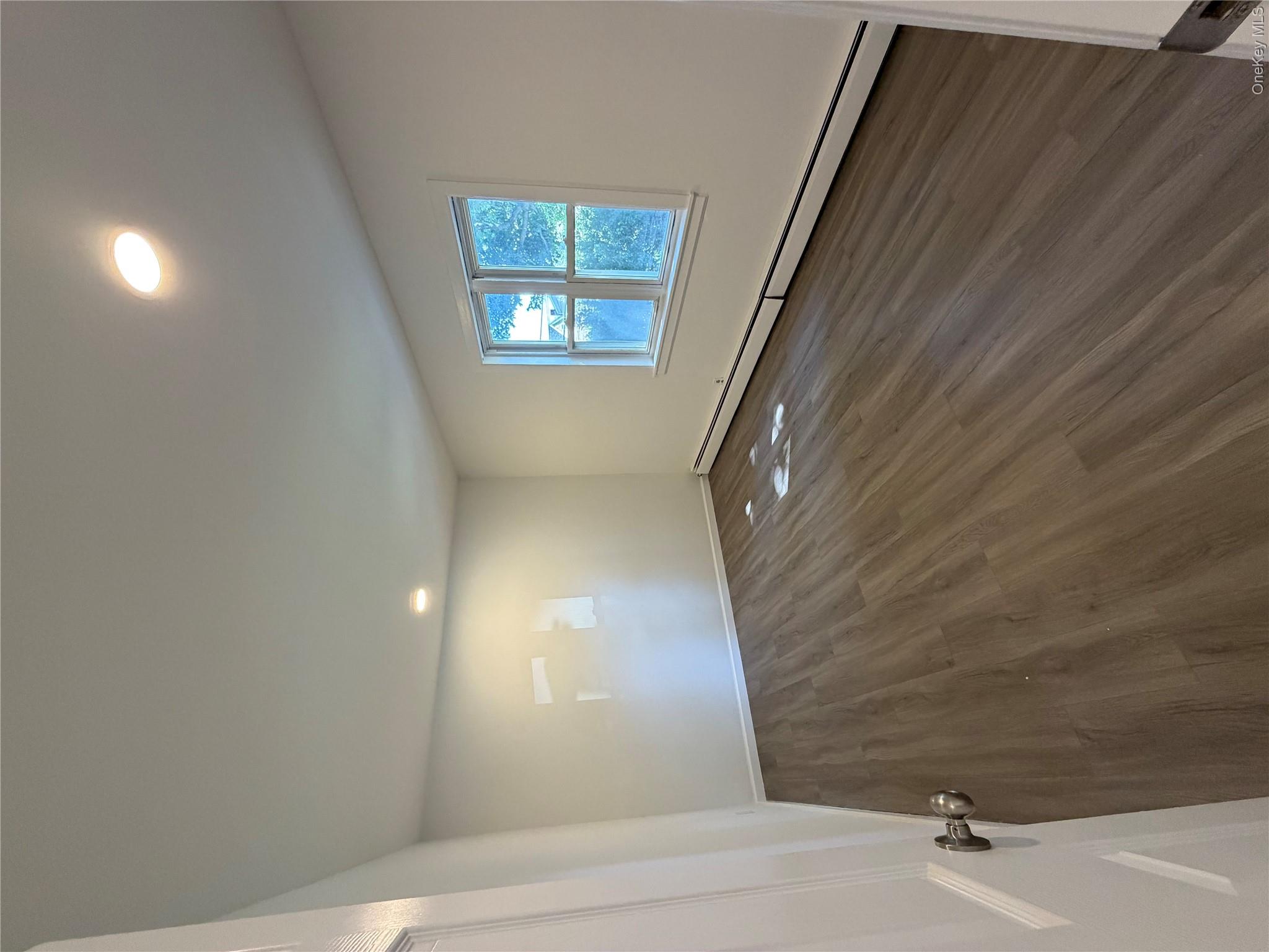 23 Mansion Avenue, Unit 2 photo 8