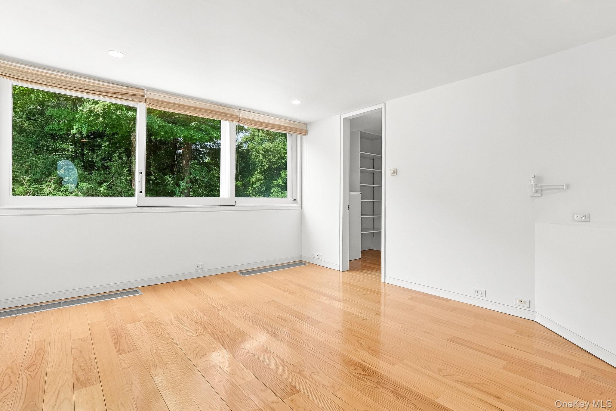 20 Bessel Lane – For Sale photo 26