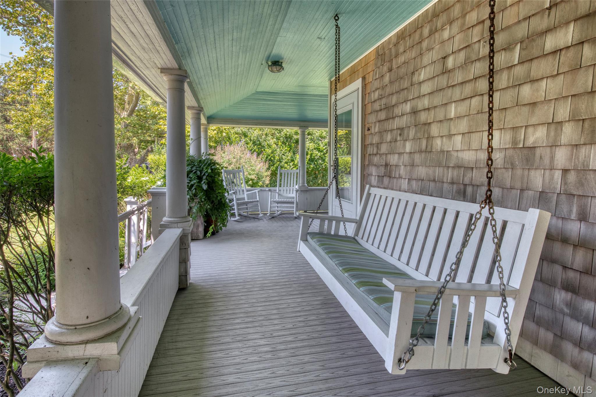 1945 Village Lane – For Sale photo 4