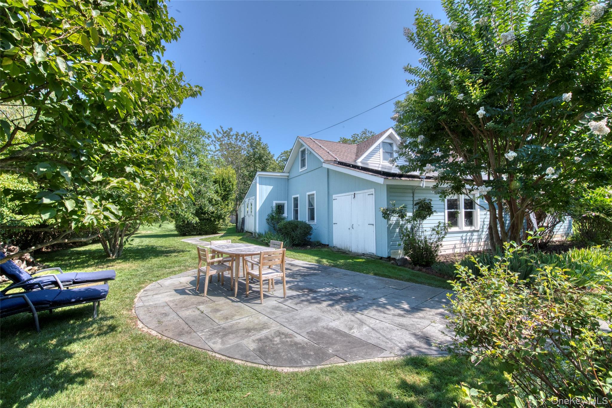 1945 Village Lane – For Sale photo 13