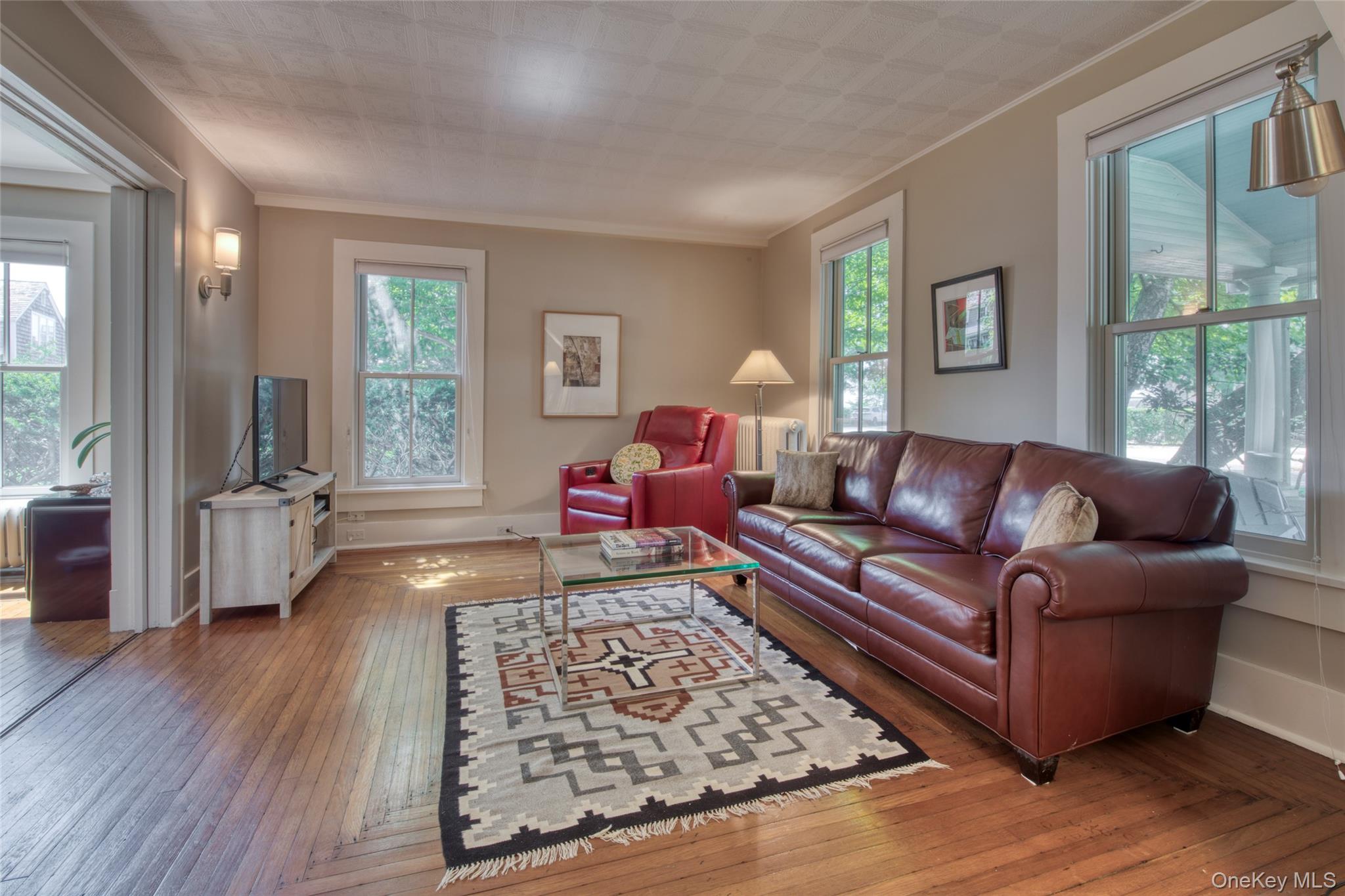 1945 Village Lane – For Sale photo 8