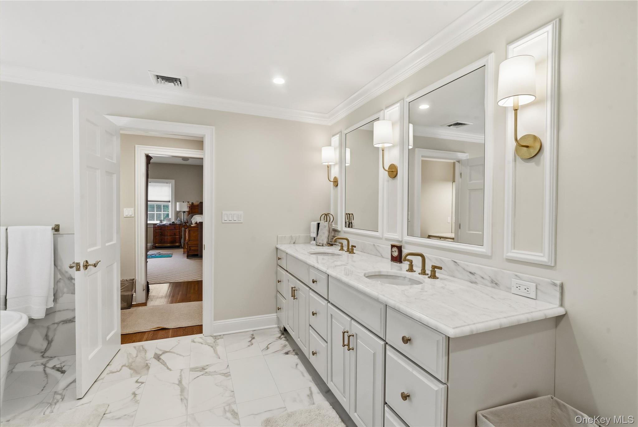 87 4th Street – For Sale photo 22