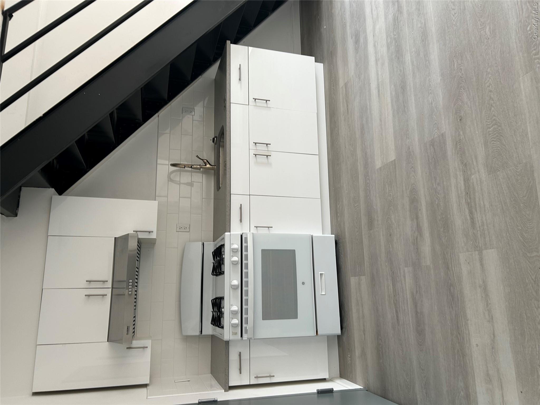 6-05 129st Street, Unit 2E photo 2