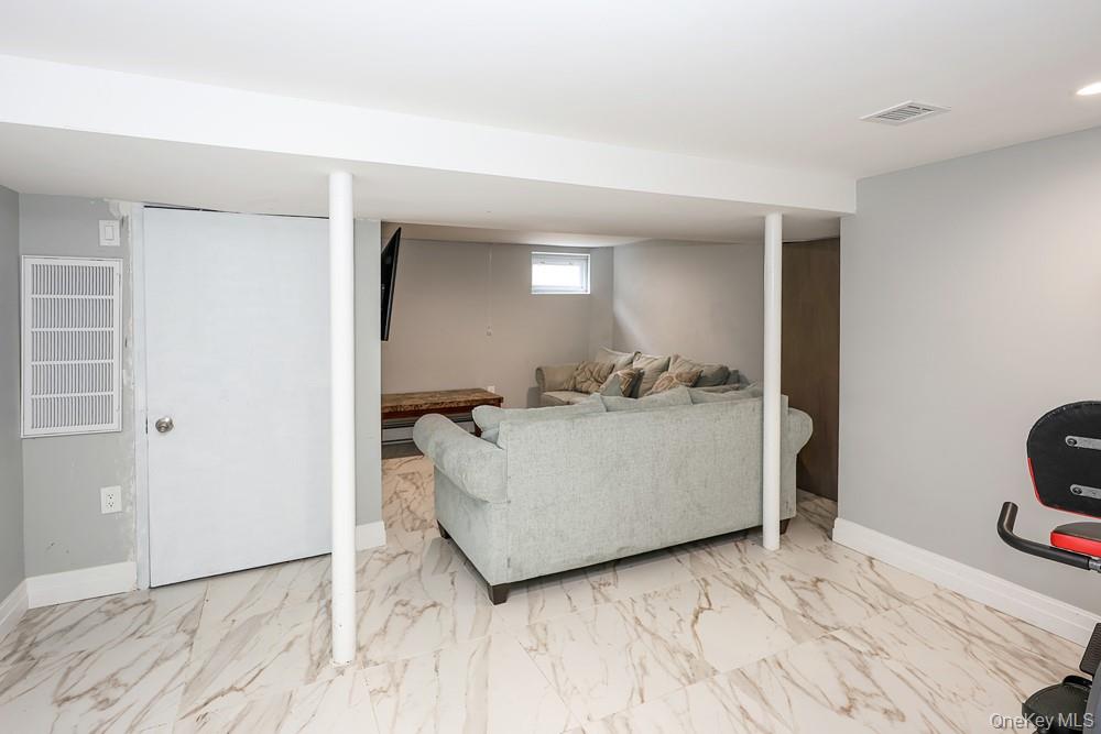42 Celler Avenue – For Sale photo 31