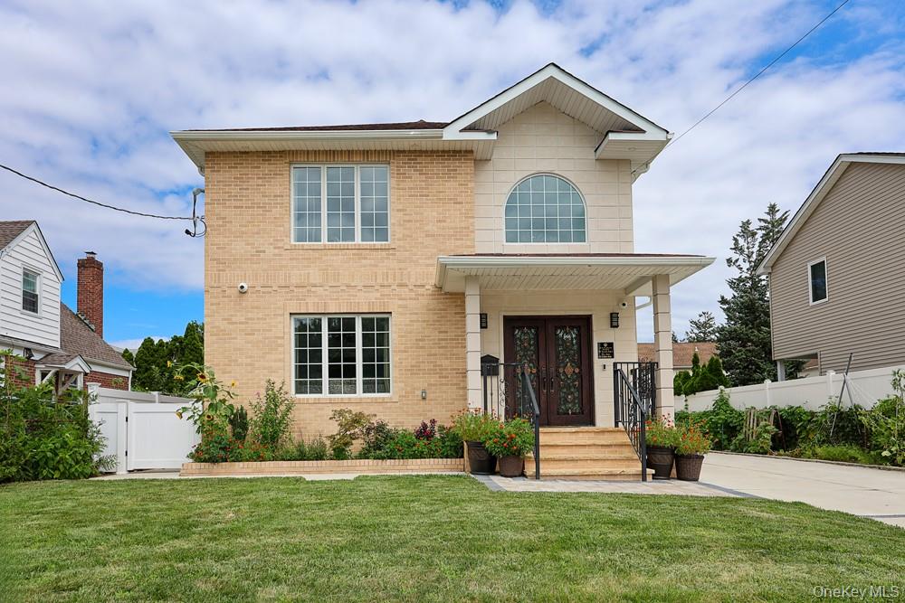 42 Celler Avenue – For Sale photo 3