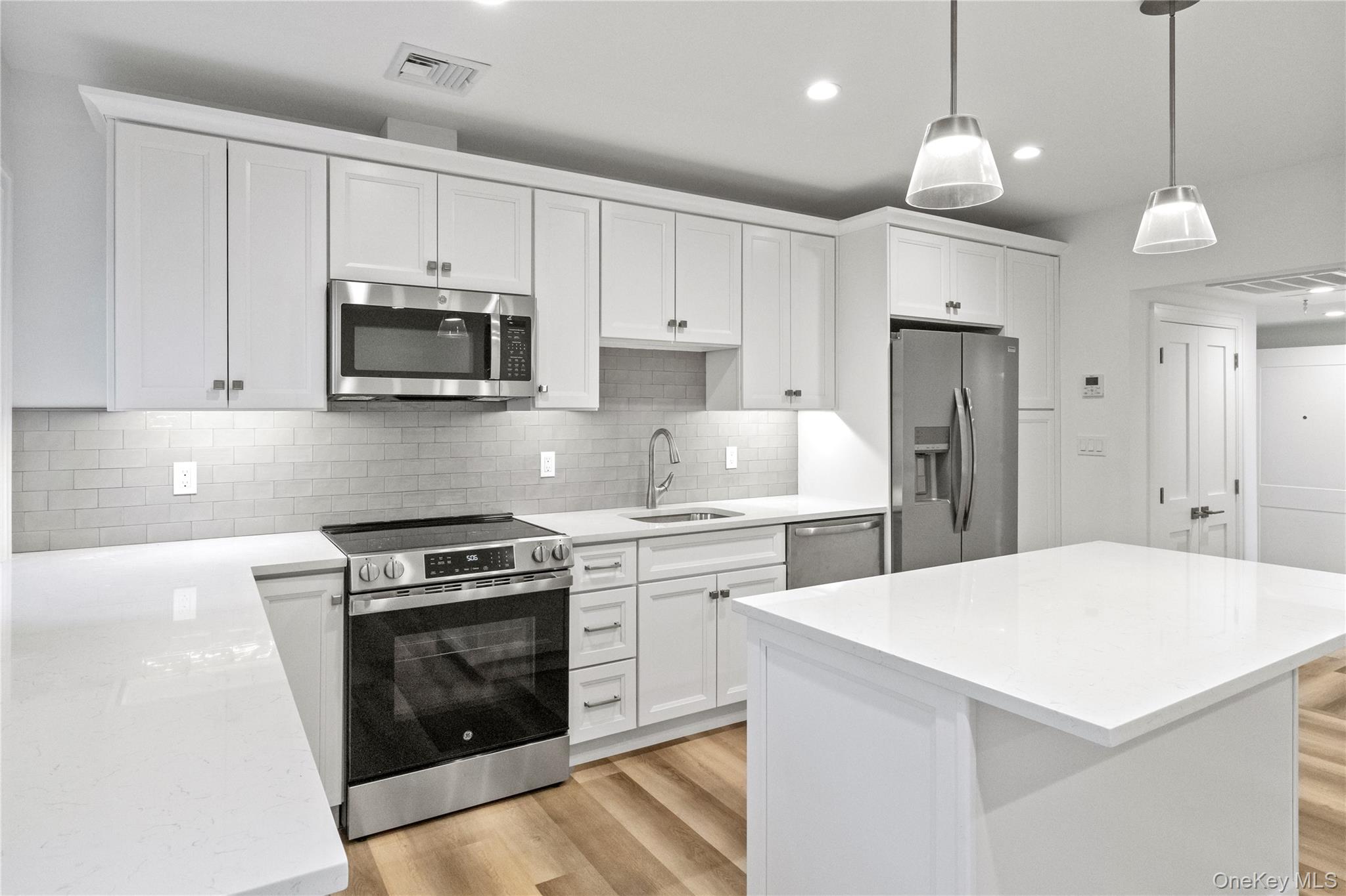 71 W Main Street, Unit 2A photo 4